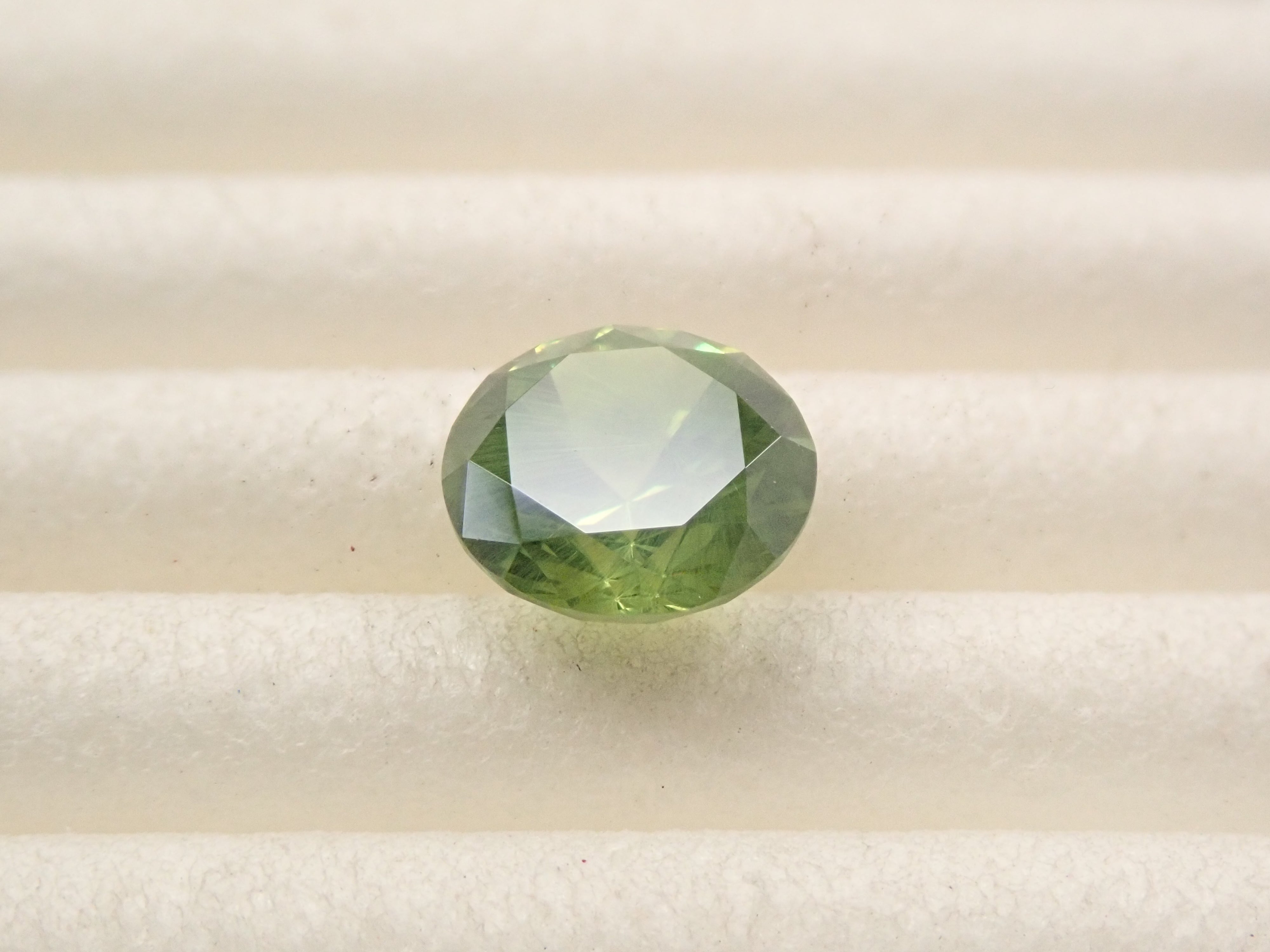 【抽獎商品 0201_17】俄羅斯馬尾狀翠榴石 5.8毫米/0.851克拉 裸石