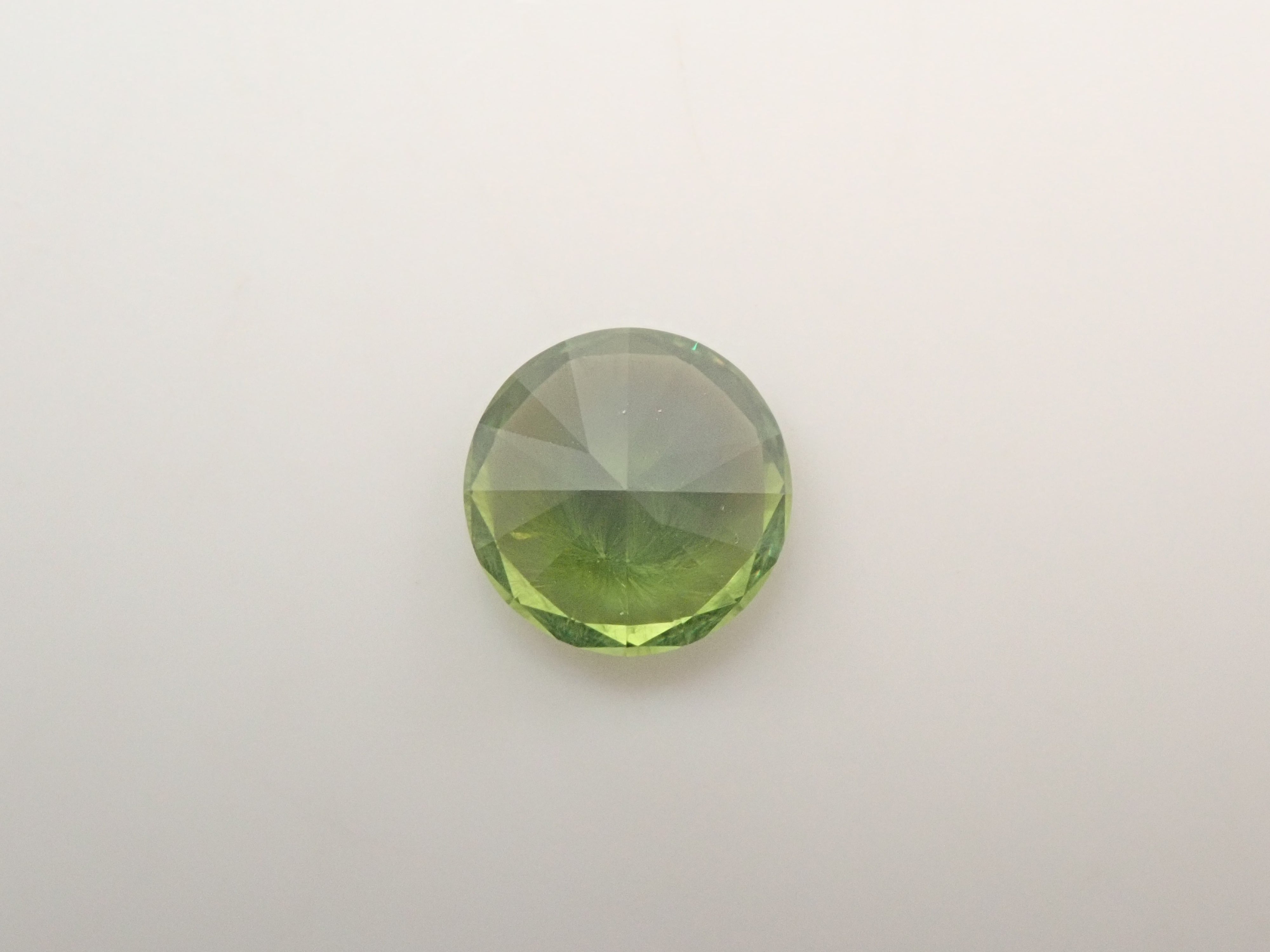 【抽獎商品 0201_17】俄羅斯馬尾狀翠榴石 5.8毫米/0.851克拉 裸石