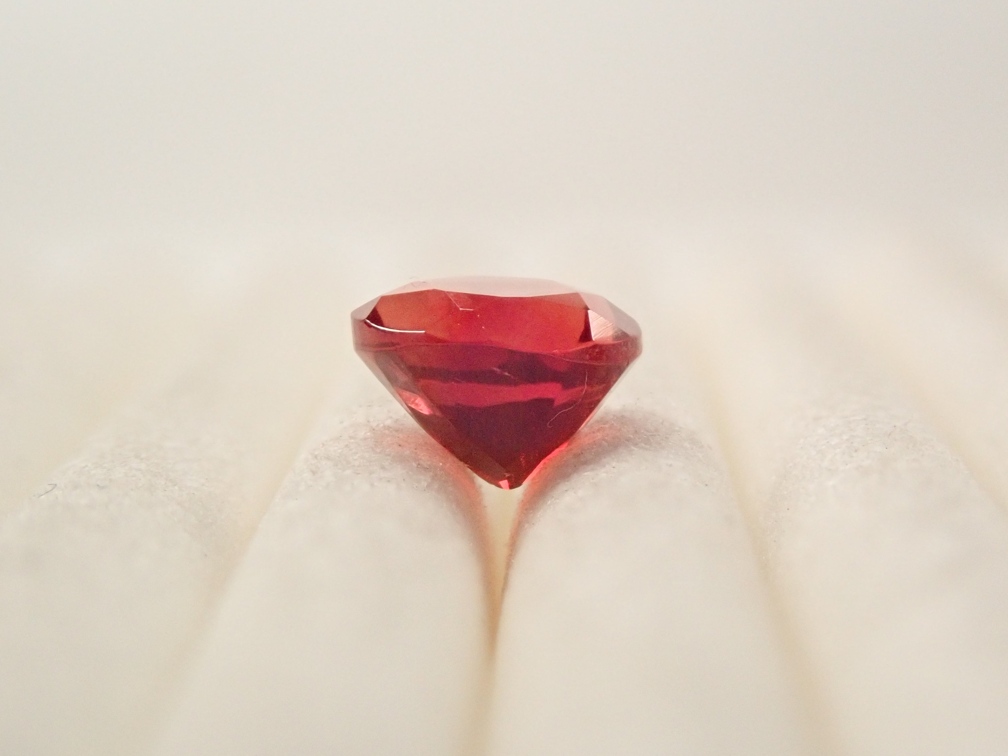 【3/11 22時販売】アメリカ産オレゴンサンストーン 5.0mm/0.520ctルース