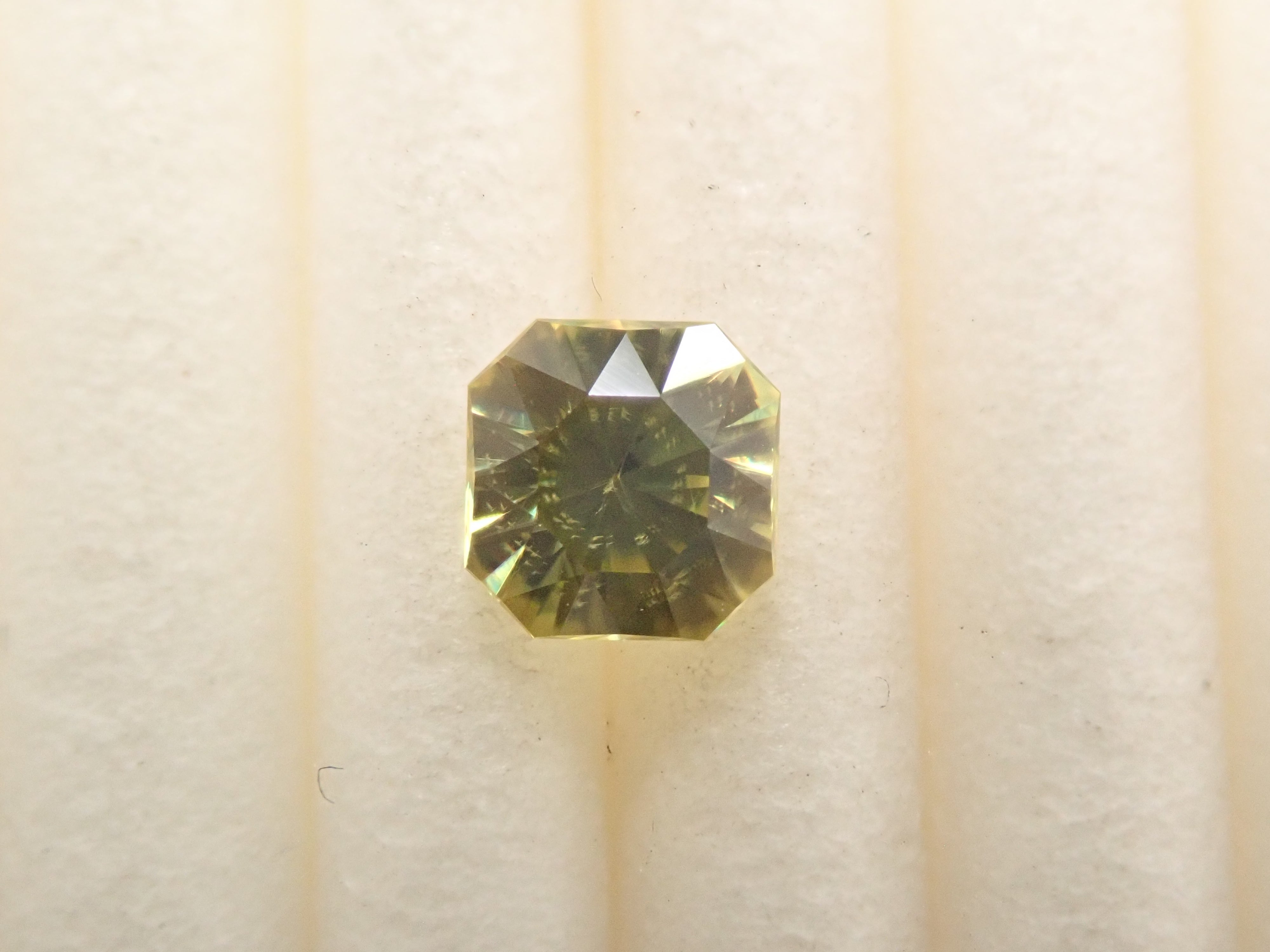 【#202607 Akihabara Popup On Loan】【12561118 Listed】Zimbabwean Sphene 0.477ct Loose