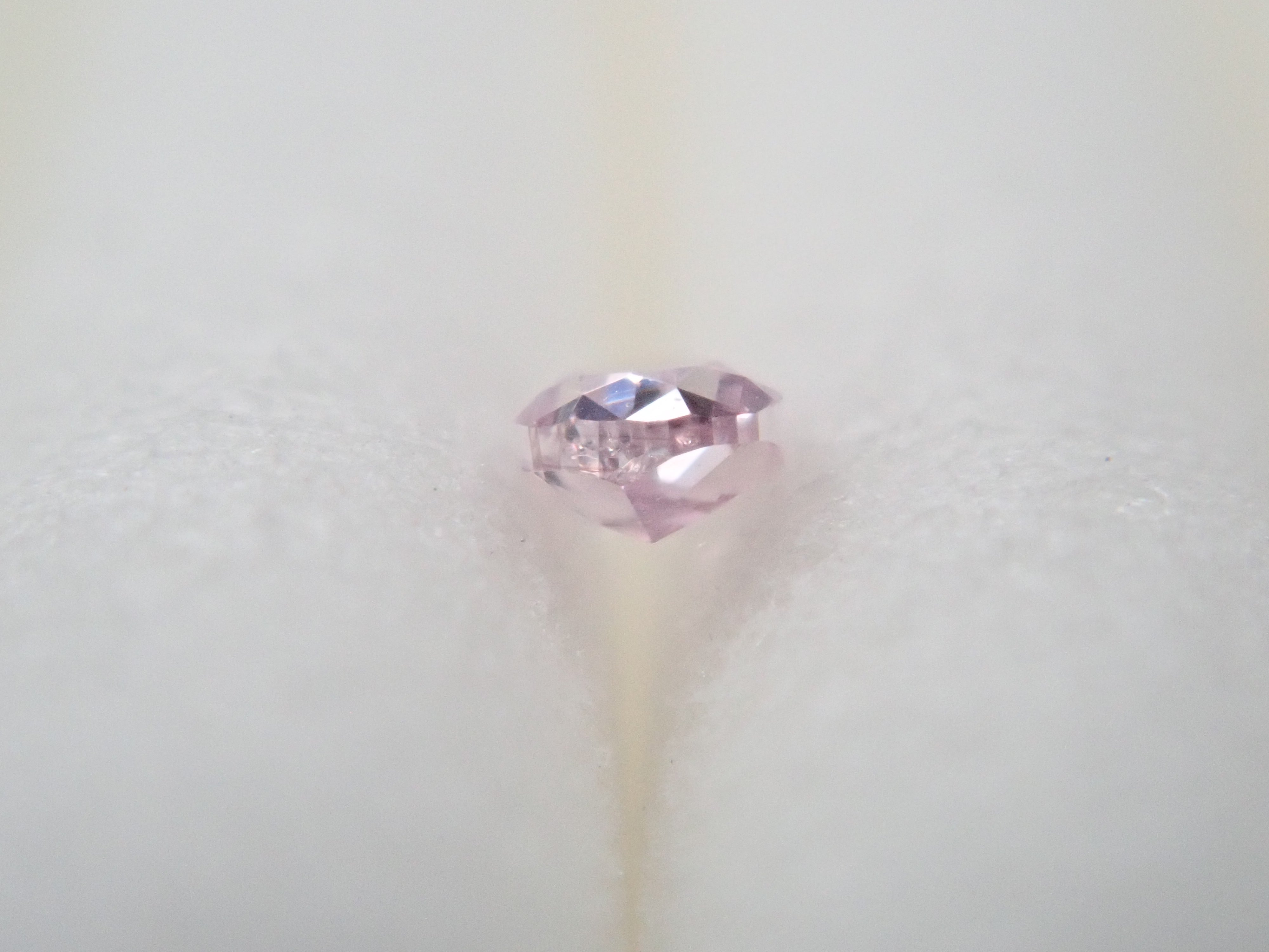 ピンクダイヤモンド 0.021ルース(FANCY INTENSE PURPLE PINK, SI2)