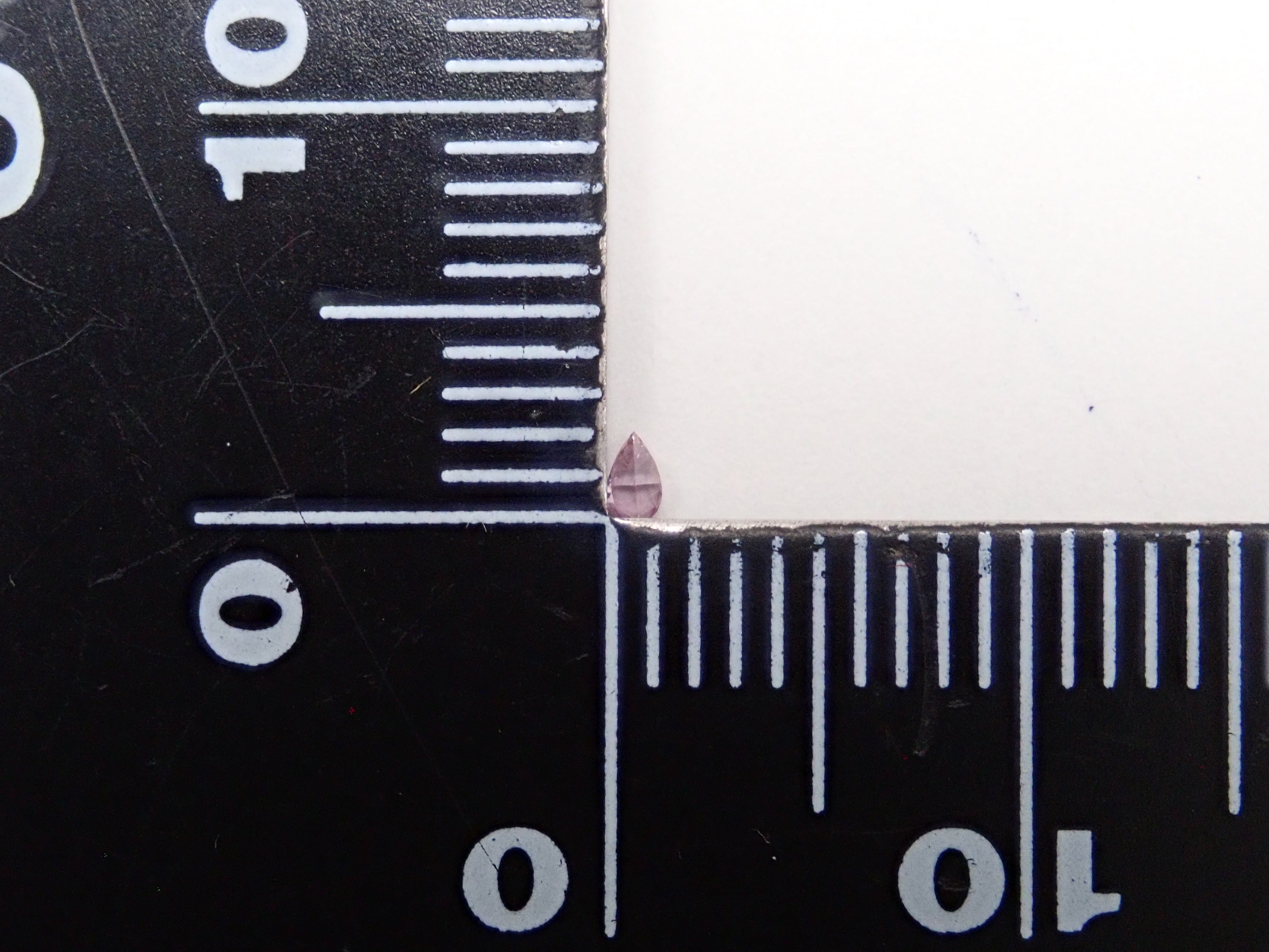 ピンクダイヤモンド 0.021ルース(FANCY INTENSE PURPLE PINK, SI2)