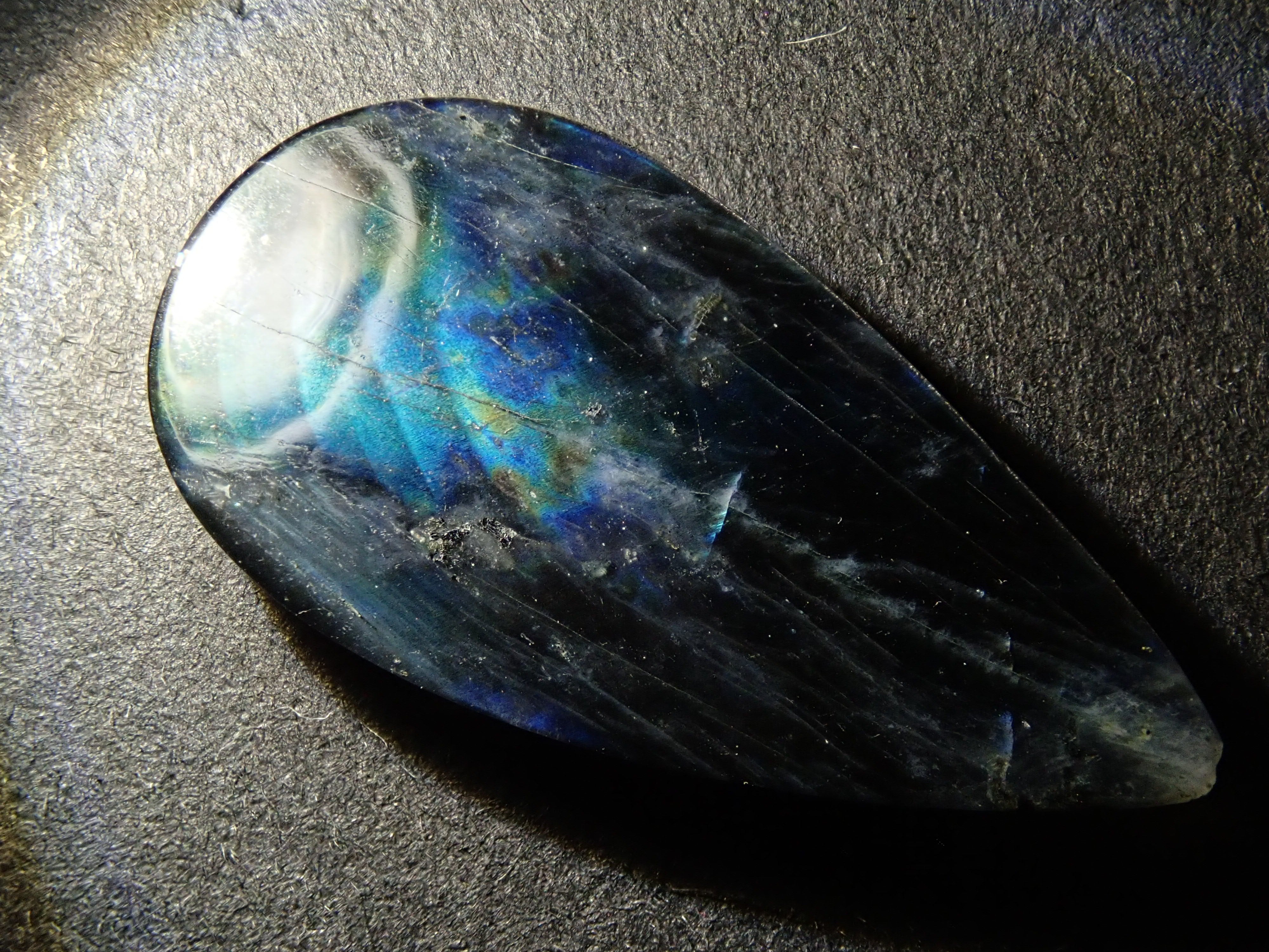 フィンランド産ラブラドライト(スペクトロライト) 5.261ctルース