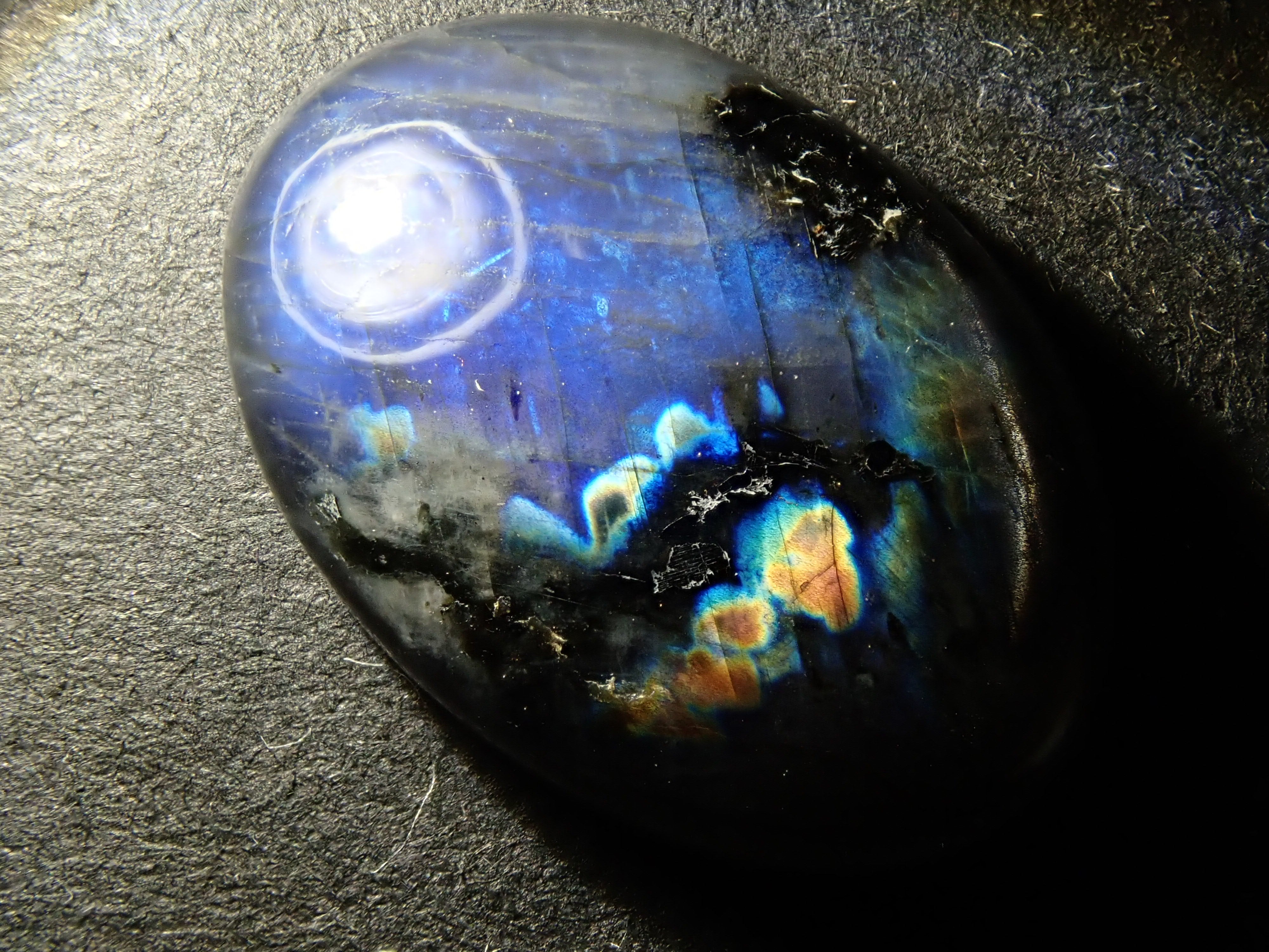 フィンランド産ラブラドライト(スペクトロライト) 6.335ctルース