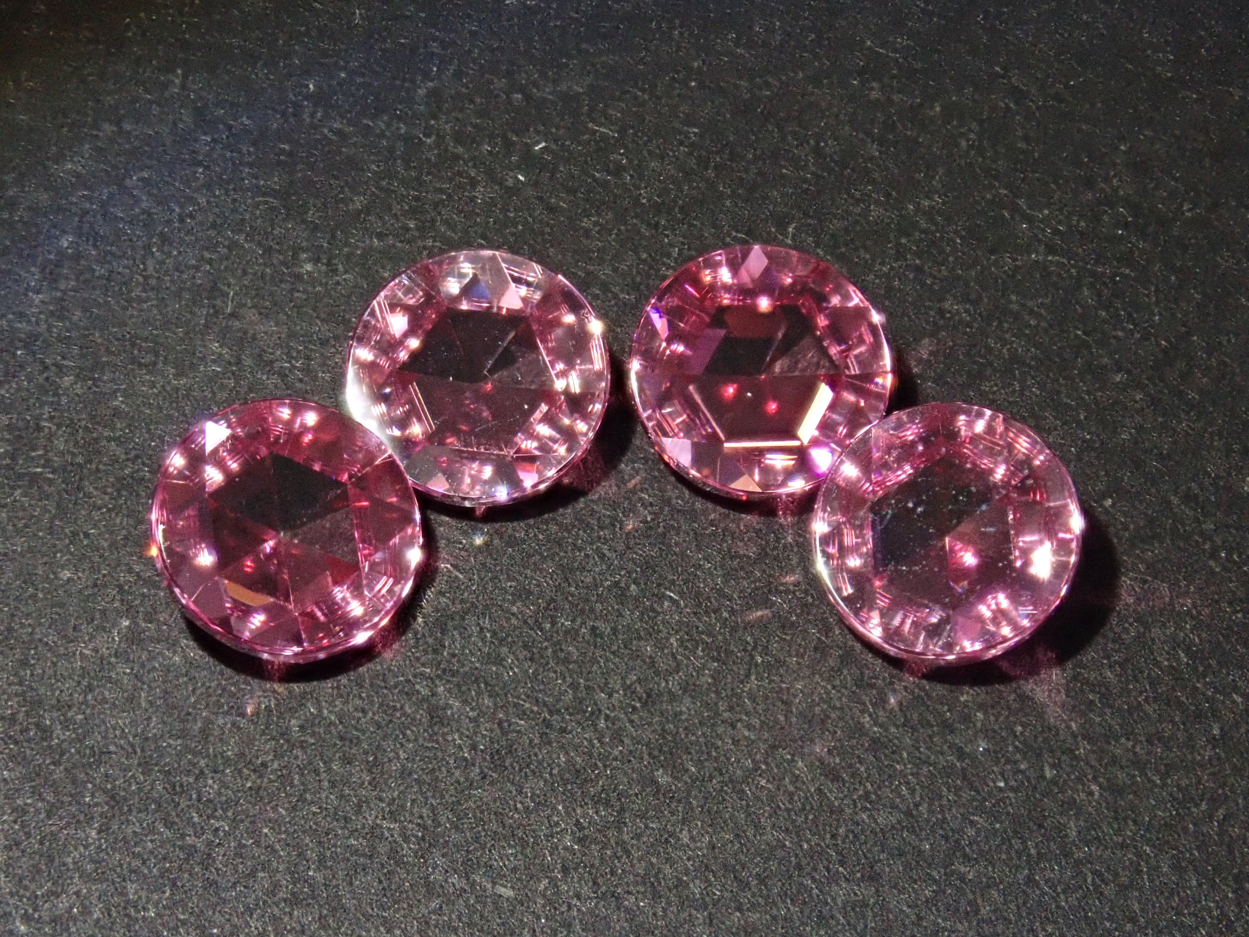 【限量4石】合成莫桑石1石散裝(玫瑰切工,5.0mm)【多買可優惠】