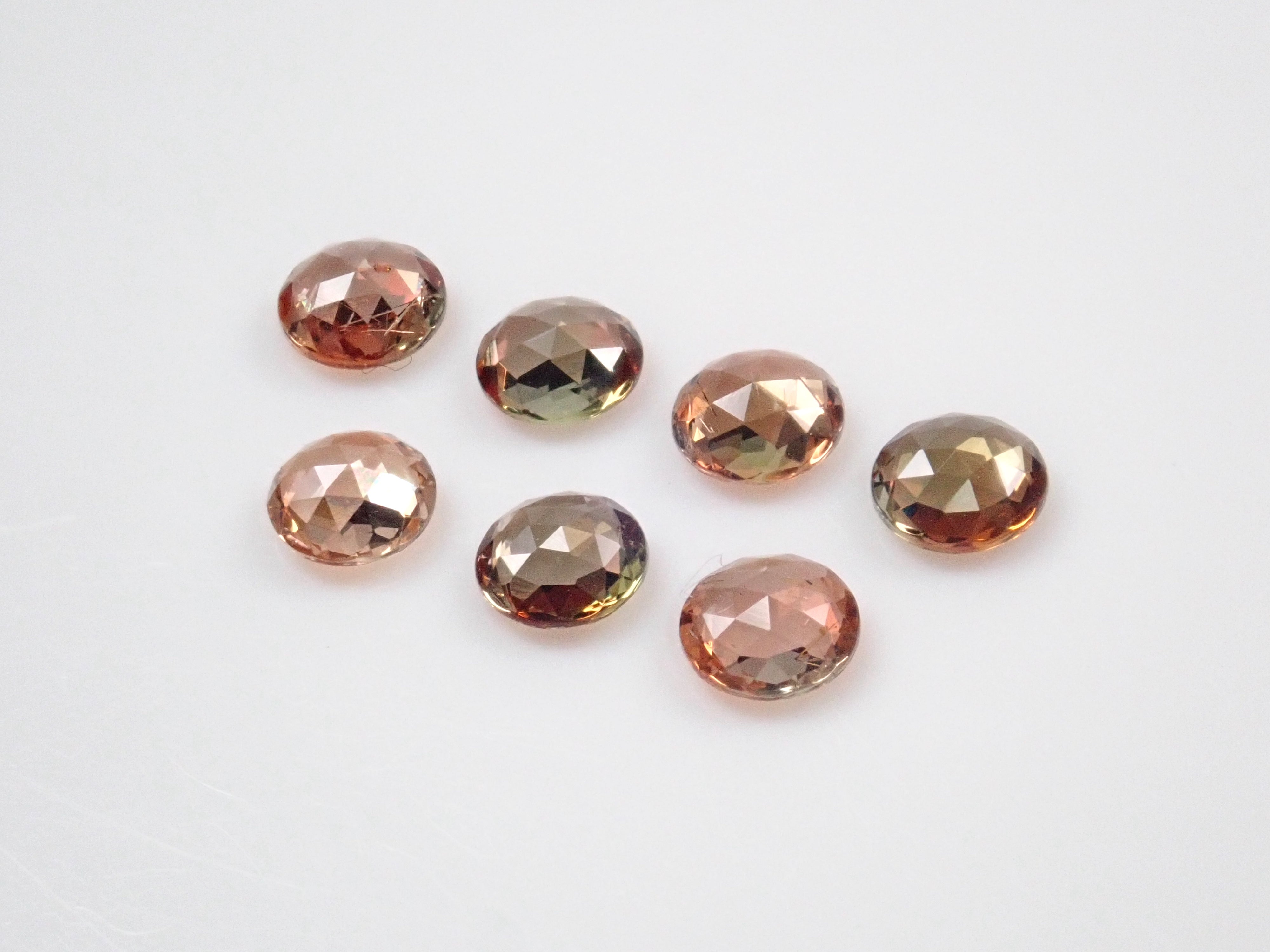 《限定7石》【KEN氏】スペイン産アンダリュサイト1石ルース(ローズカット,3.5mm)《複数購入割引》【安部祐一朗さん作品モチーフ】