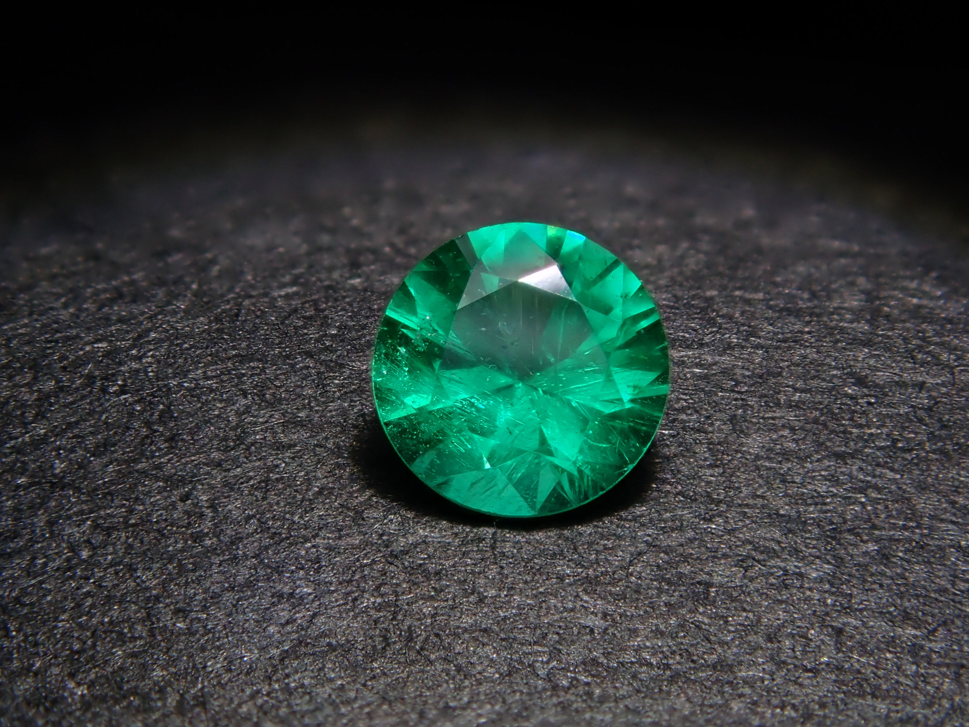 【2/2 22時販売】コロンビア産エメラルド 3.1mm/0.093ctルース