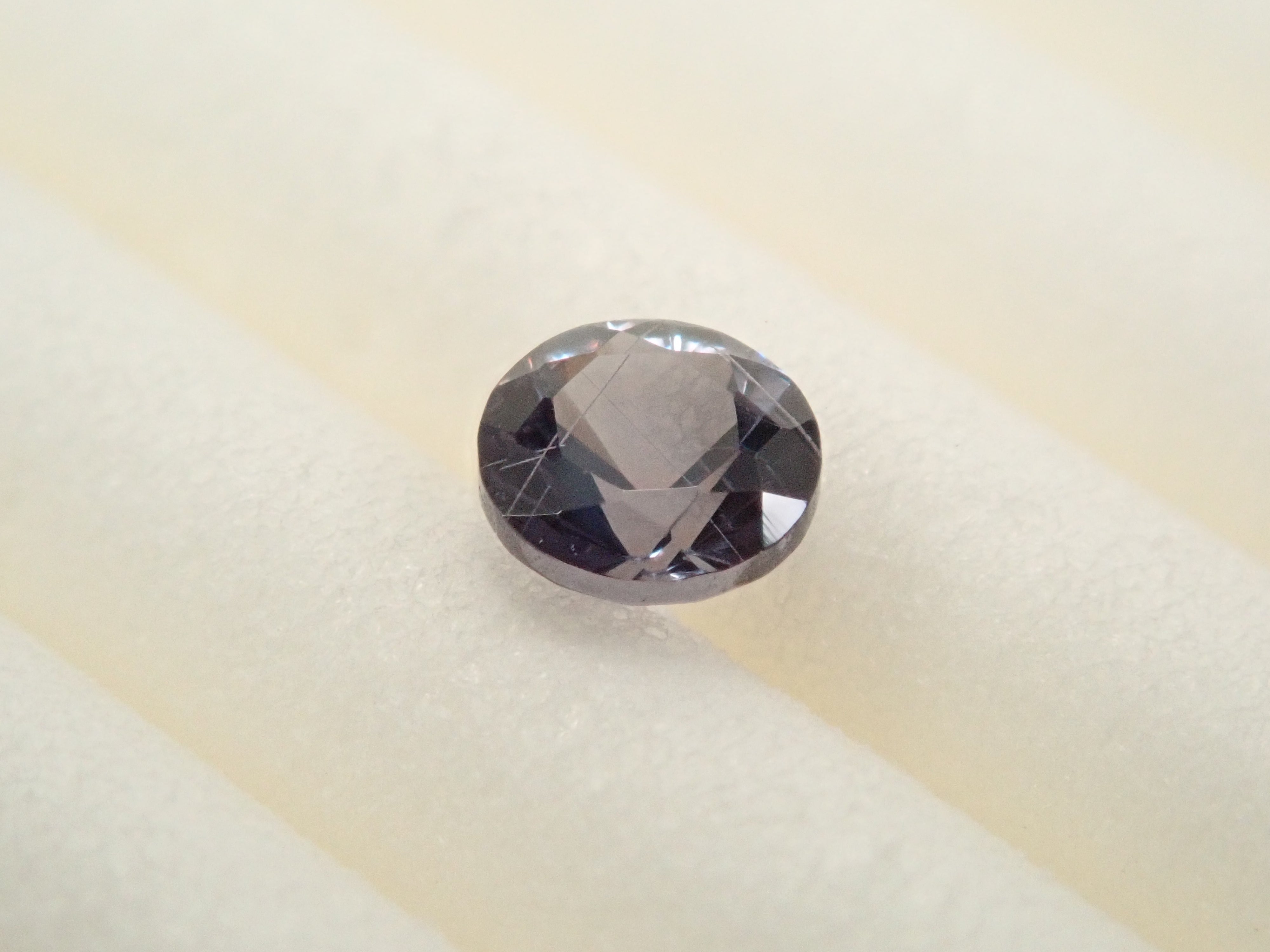 馬達加斯加產貝基里藍石榴石(變色石榴石),0.183克拉散裝