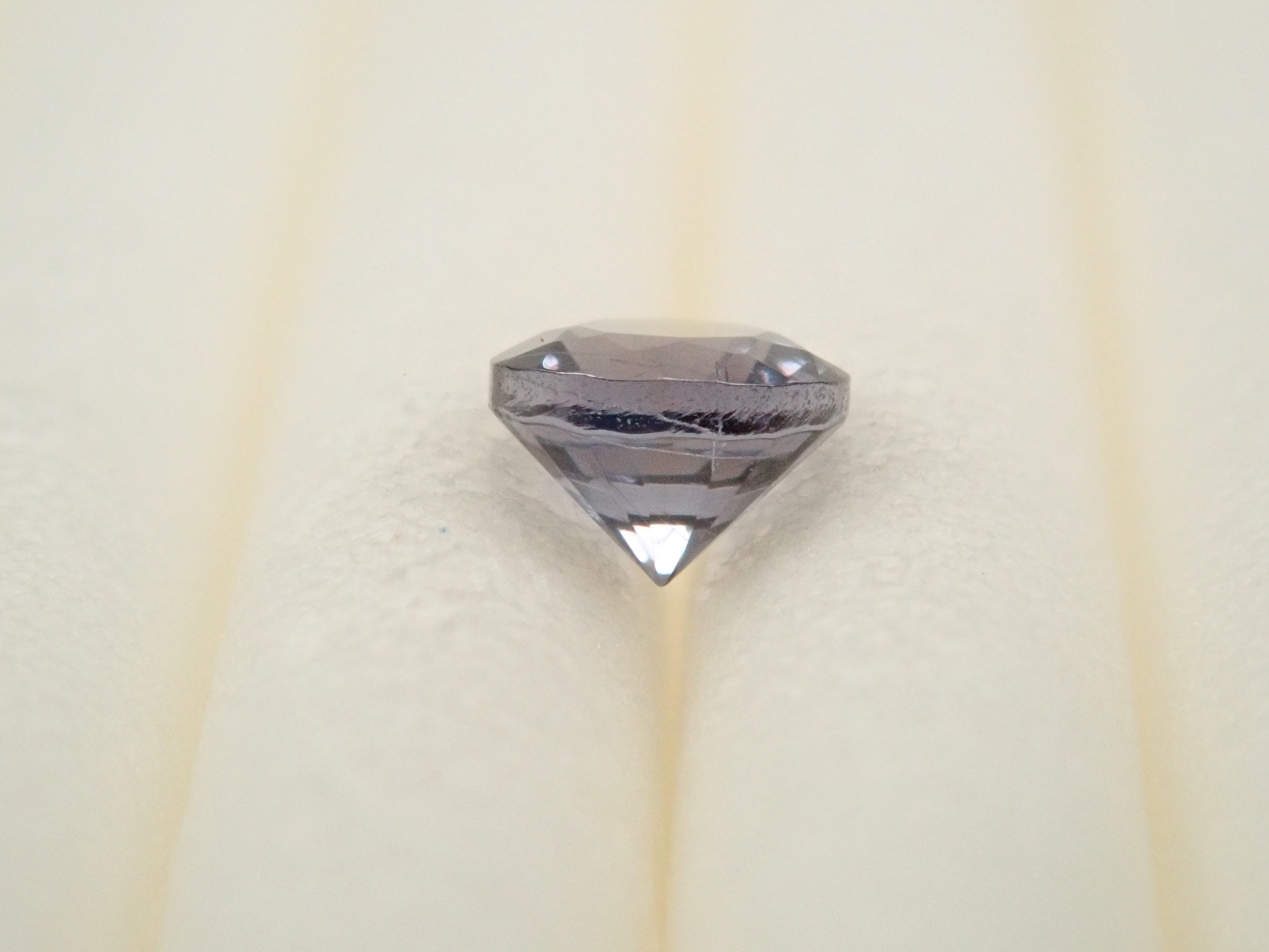 馬達加斯加產貝基里藍石榴石(變色石榴石),0.183克拉散裝