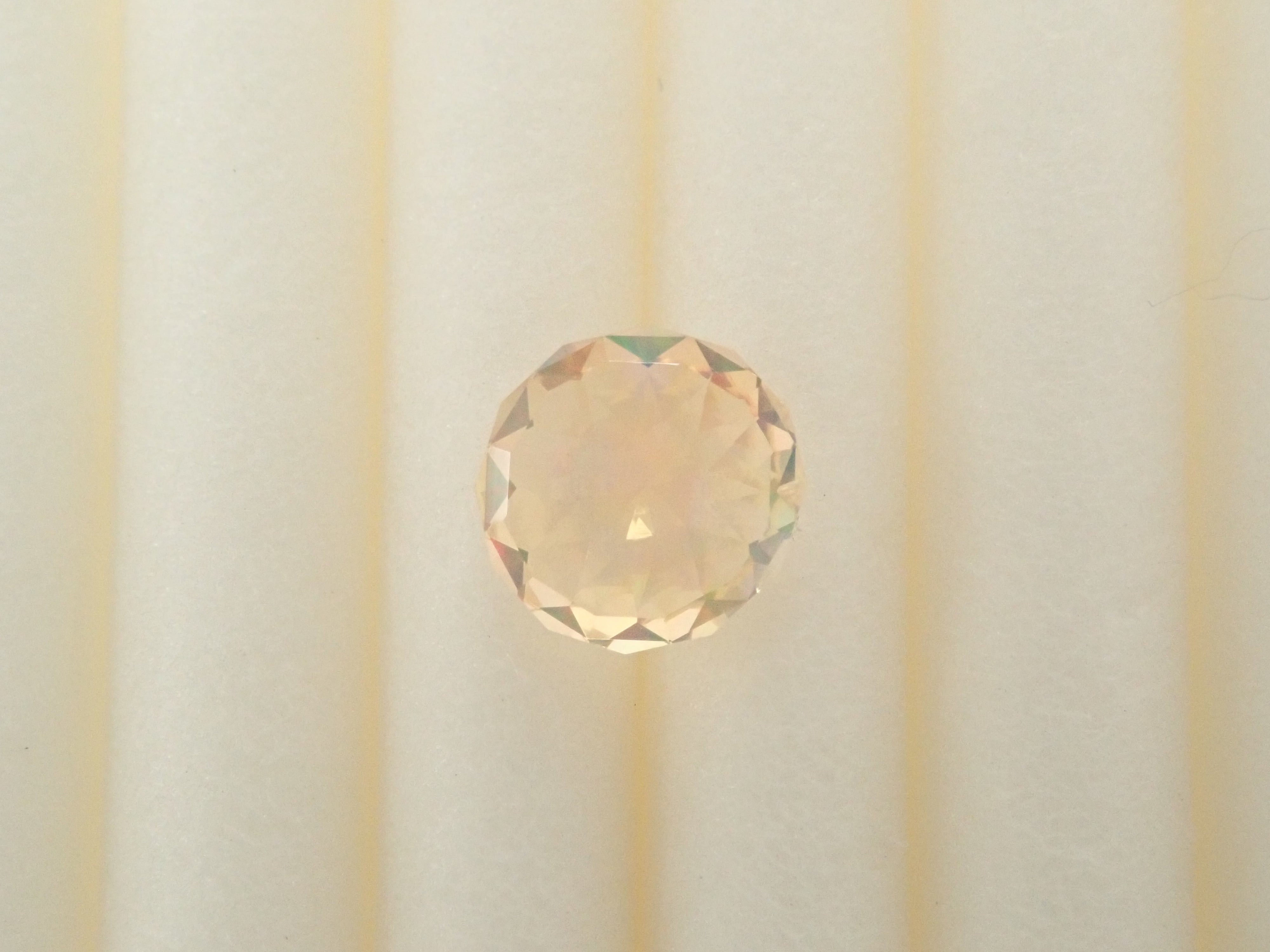 【2/17 22時販売】メキシコ産ファイアオパール(ファセットカット) 4.5mm/0.218ctルース