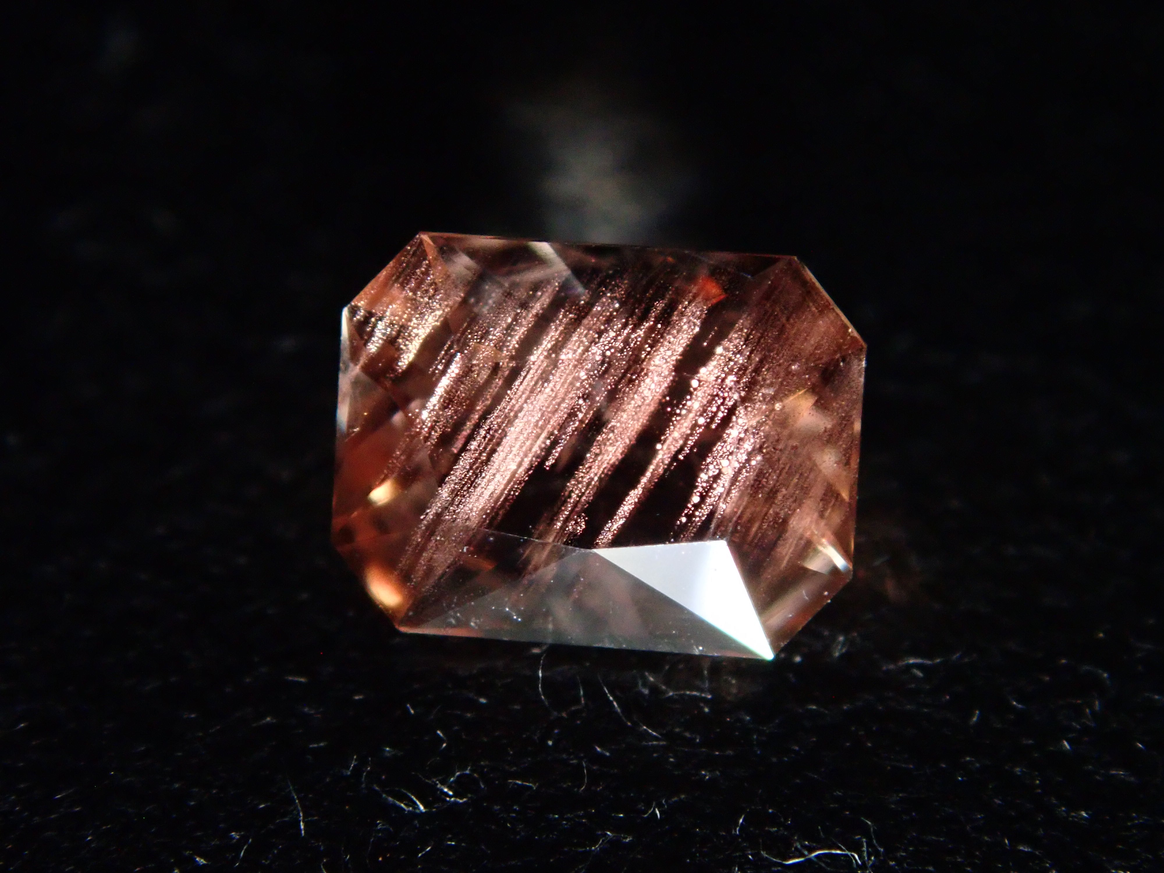 【2/17 22時販売】アメリカ産オレゴンサンストーン 0.318ctルース