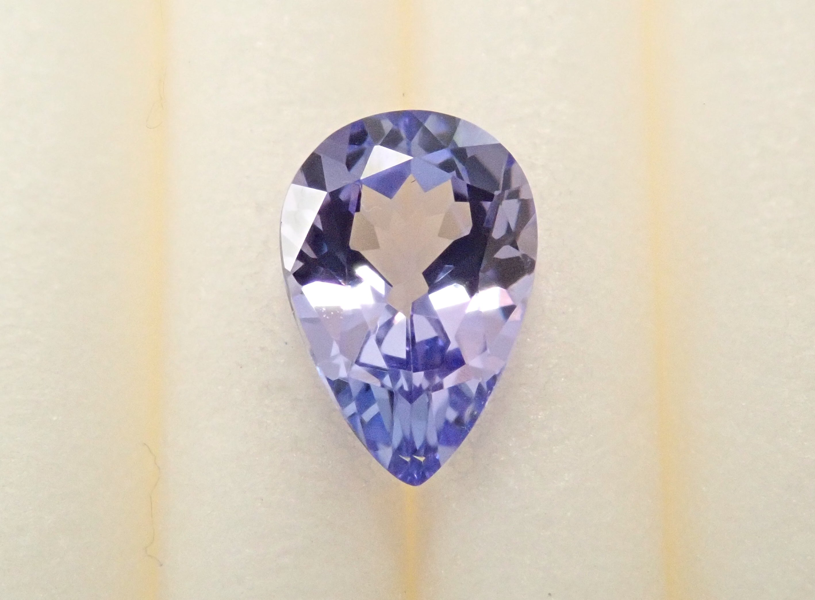 【2/8 22時販売】タンザニア産ラベンダータンザナイト 0.391ctルース