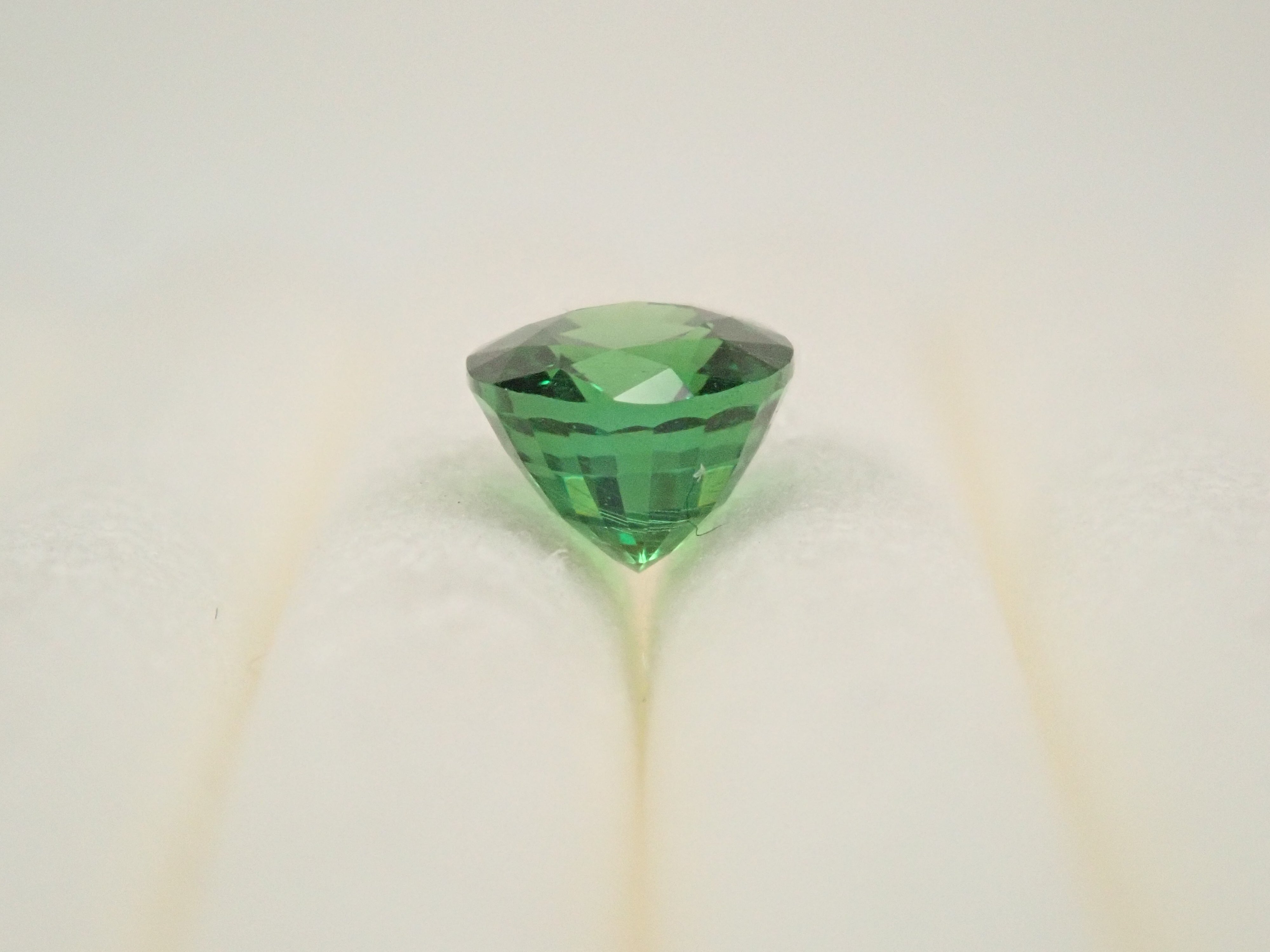 【2/7 22時販売】ケニア産ツァボライト 0.347ctルース