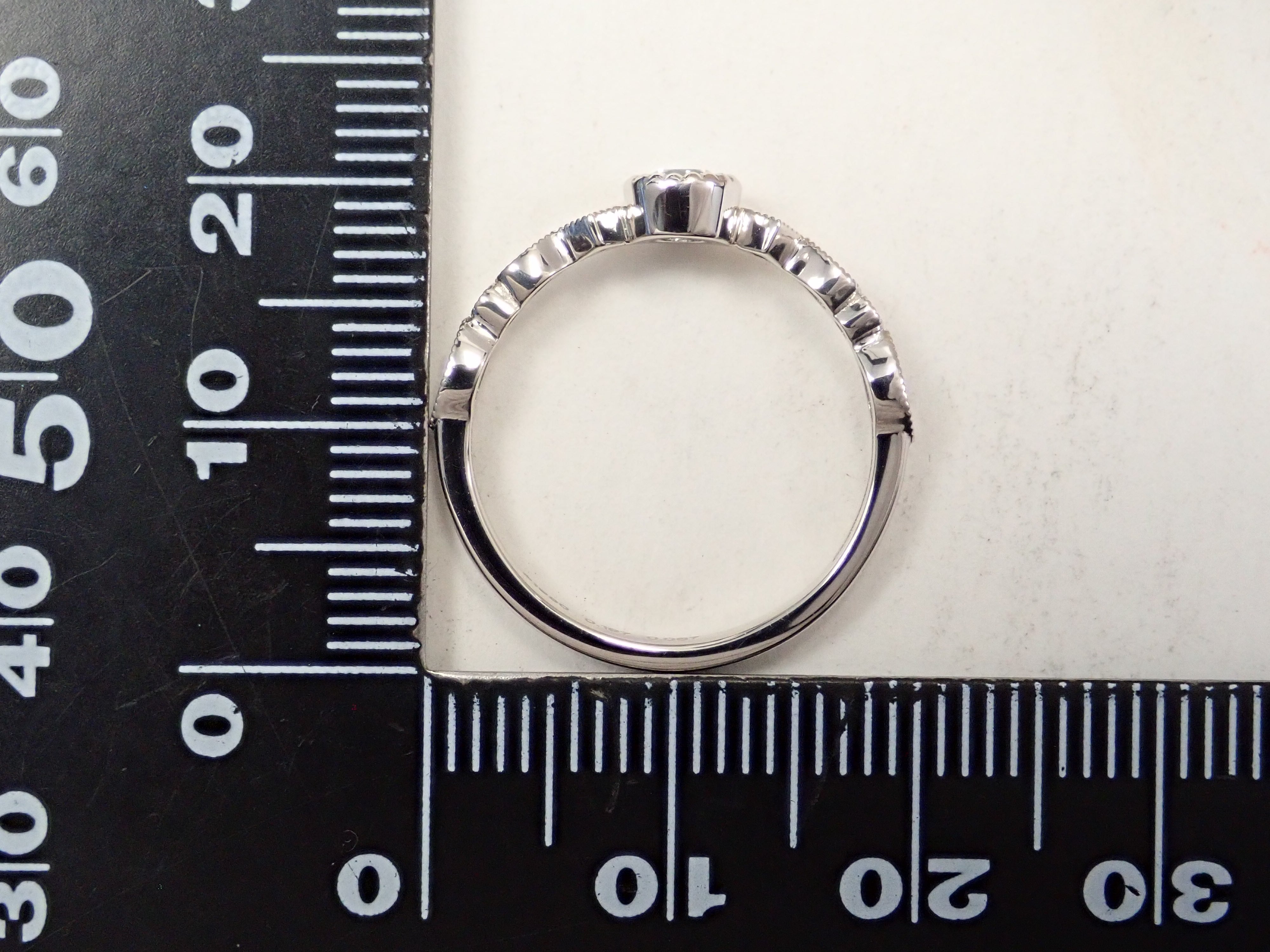 Pt950 アイスブルーダイヤモンド(トリートメント) 0.197ct リング