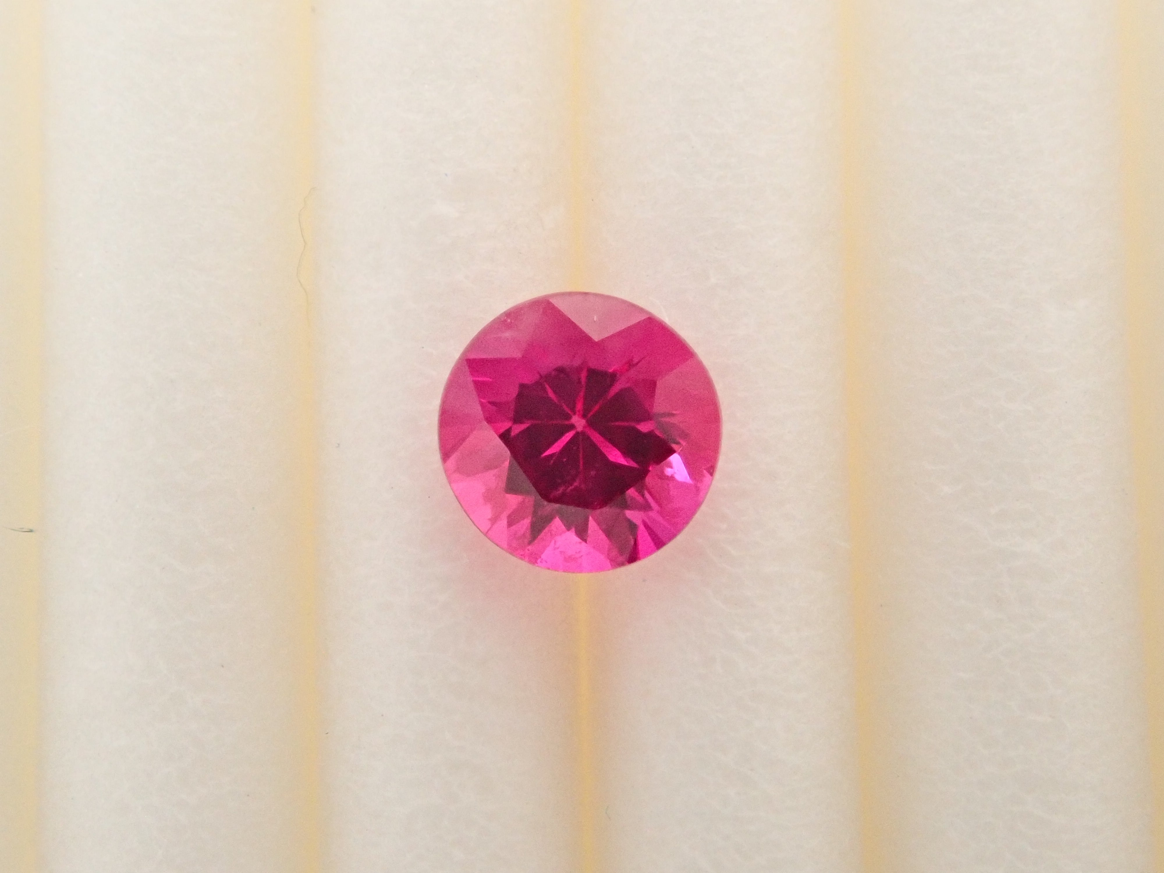 Pigeon blood ruby 0.310ct loose