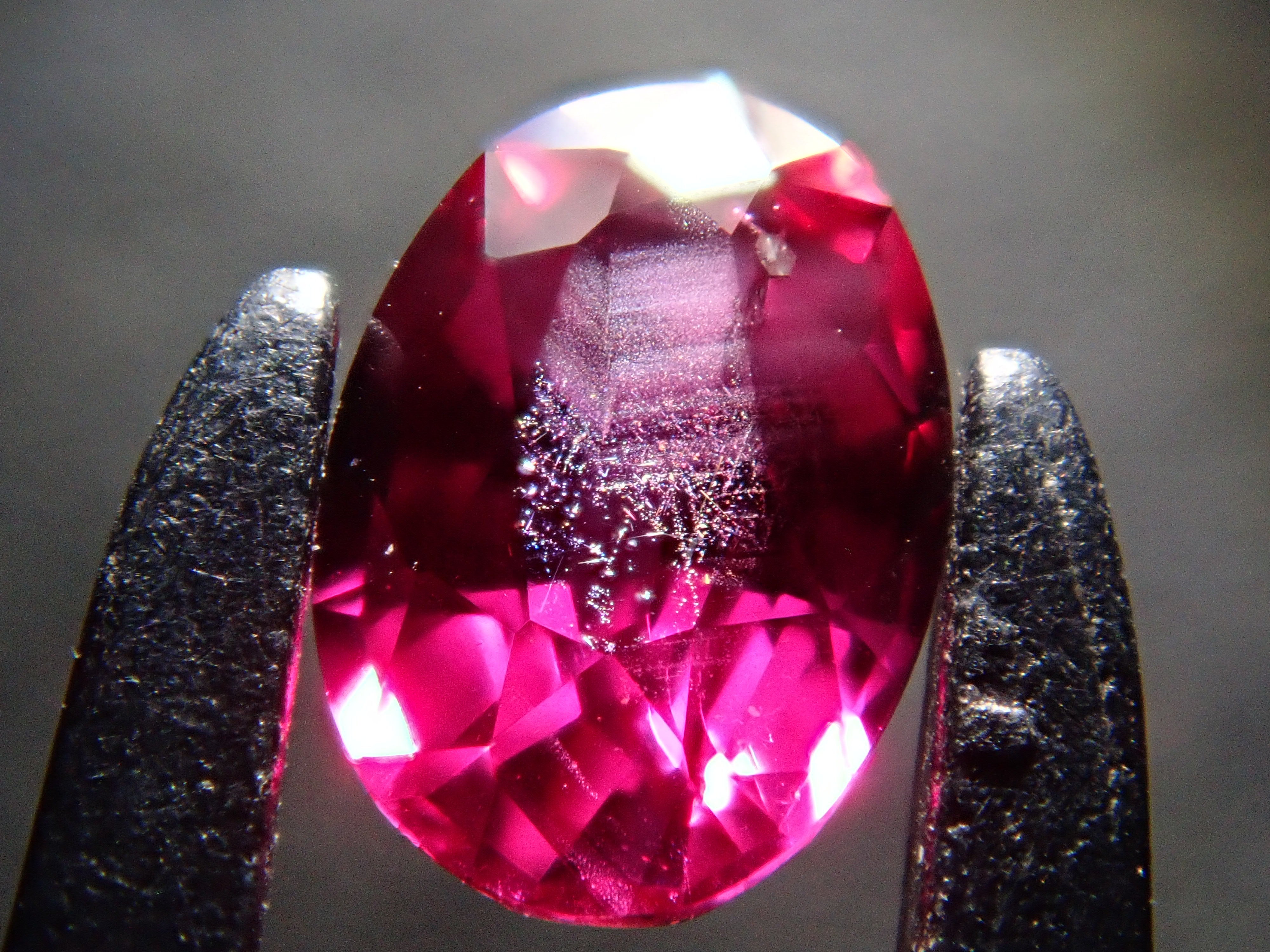 【2/8 22時販売】非加熱ピジョンブラッドルビー 0.310ctルース AIGS