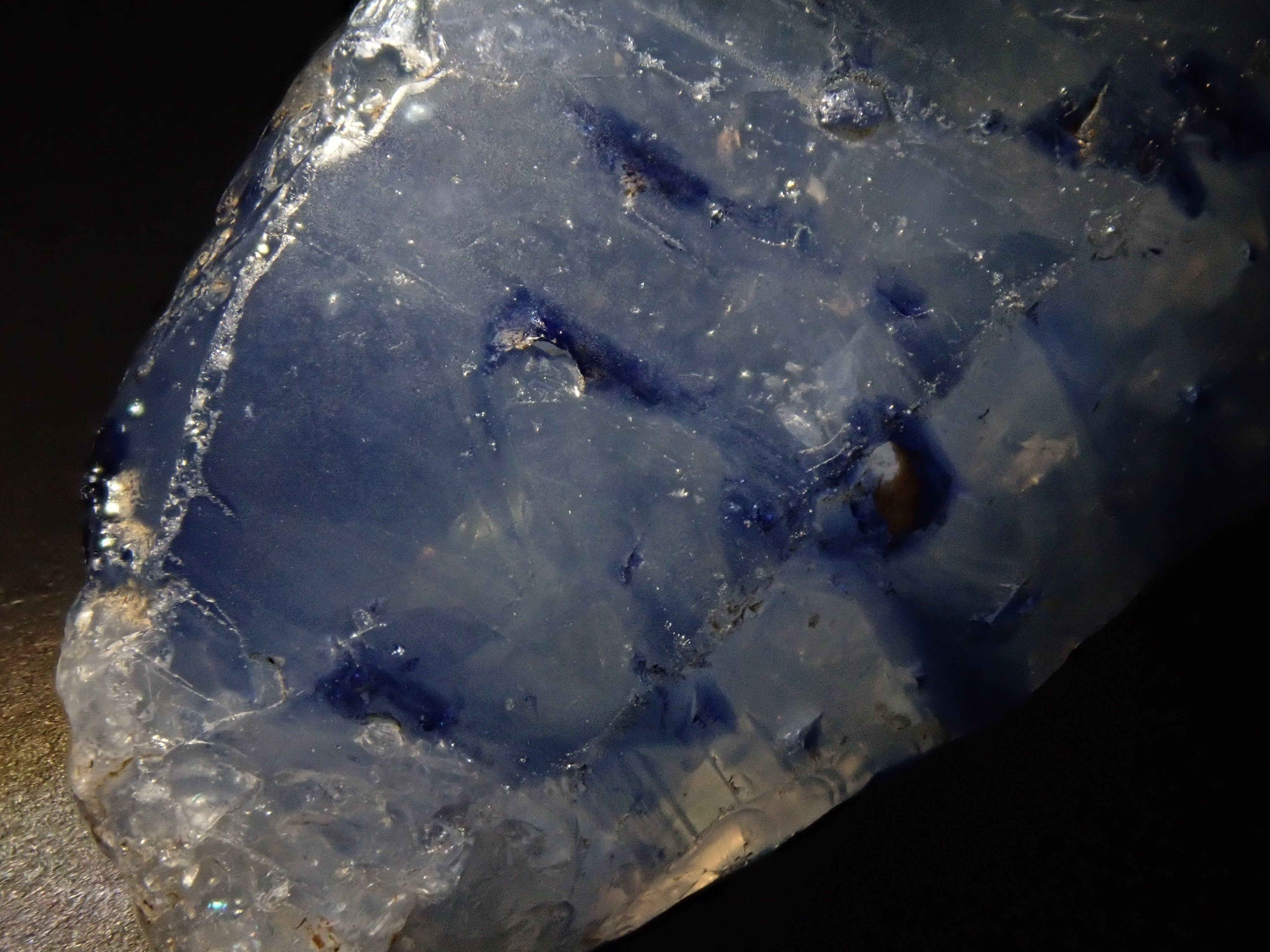 【抽選販売_20260301_15】スリランカ産グラスボディ(サファイアクリスタル) 142.496ct原石