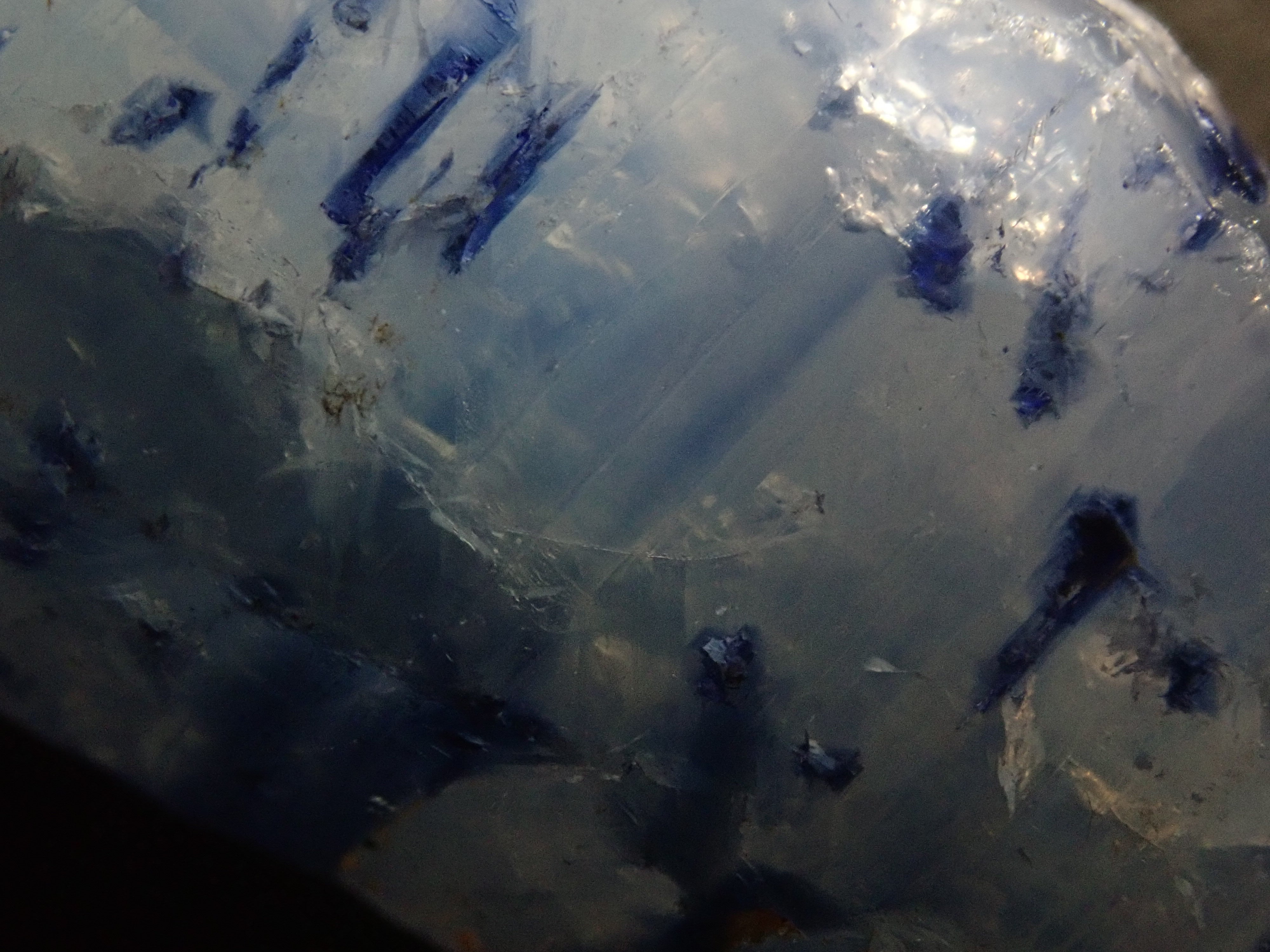 【抽選販売_20260301_15】スリランカ産グラスボディ(サファイアクリスタル) 142.496ct原石