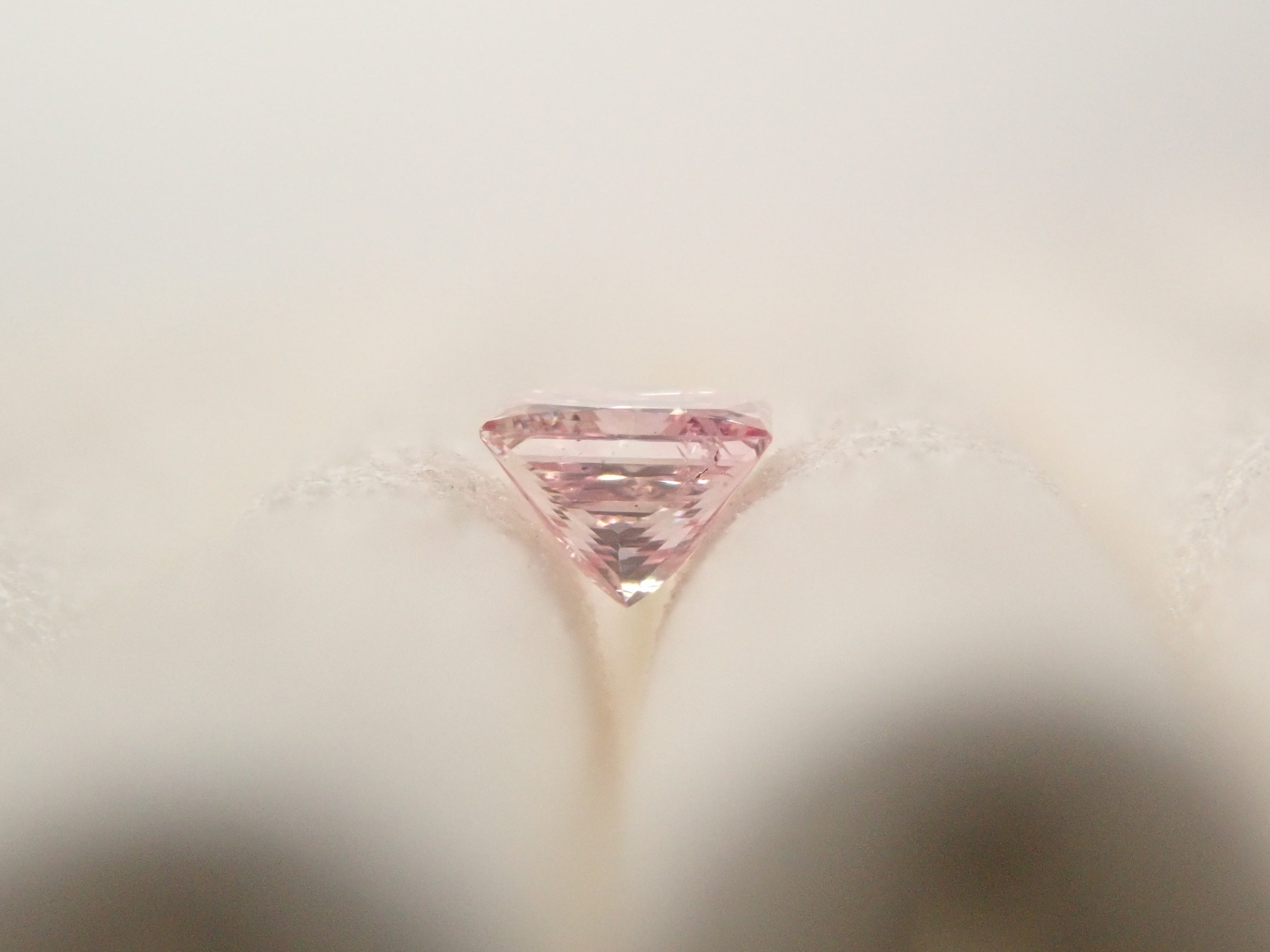 【2/7 22時販売】ピンクダイヤモンド 0.097ctルース(FANCY PINK, SI2)