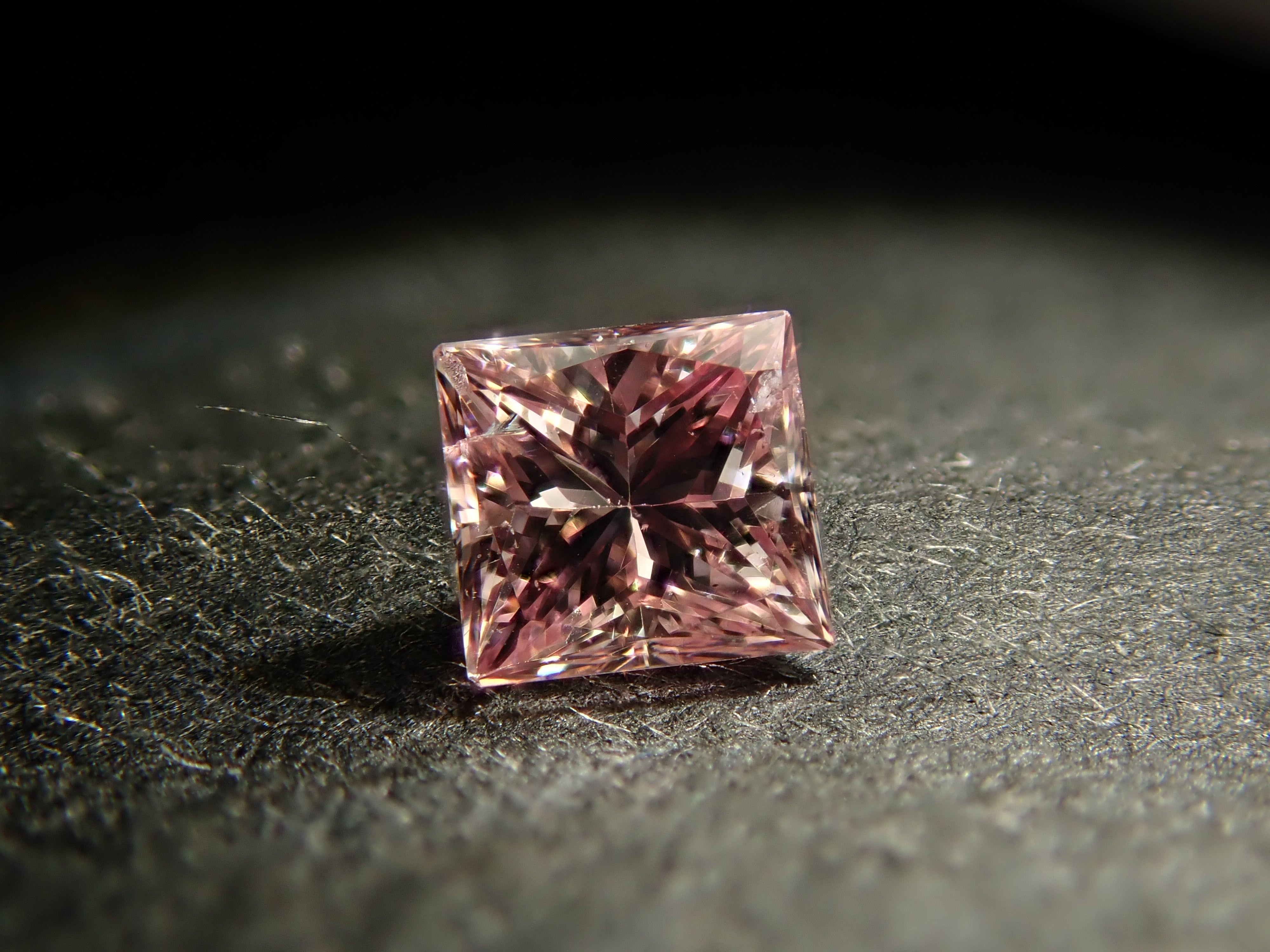 【2/7 22時販売】ピンクダイヤモンド 0.097ctルース(FANCY PINK, SI2)