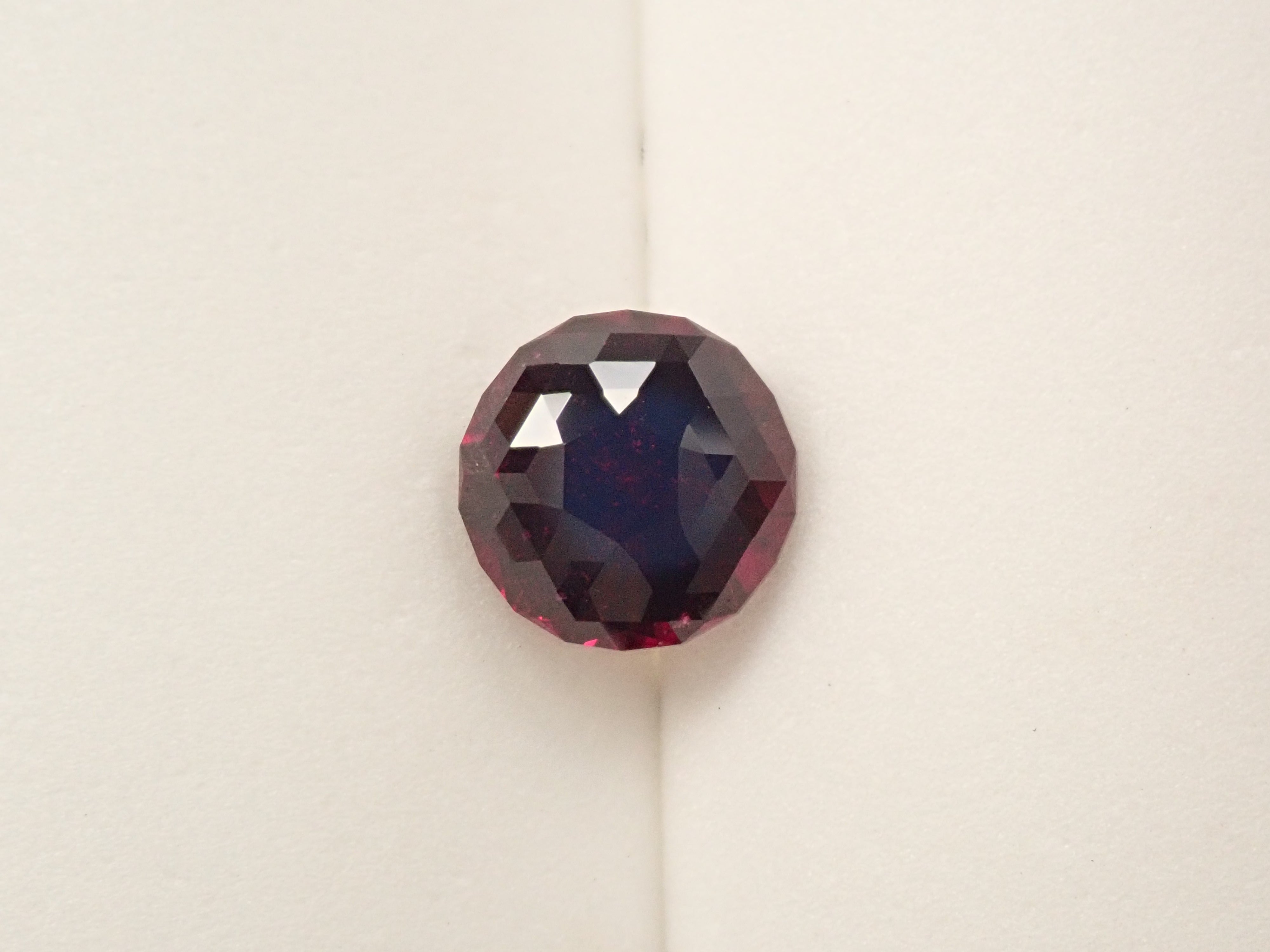 【2/5 22時販売】タンザニア産ロードライトガーネット 9.3mm/4.393ctルース