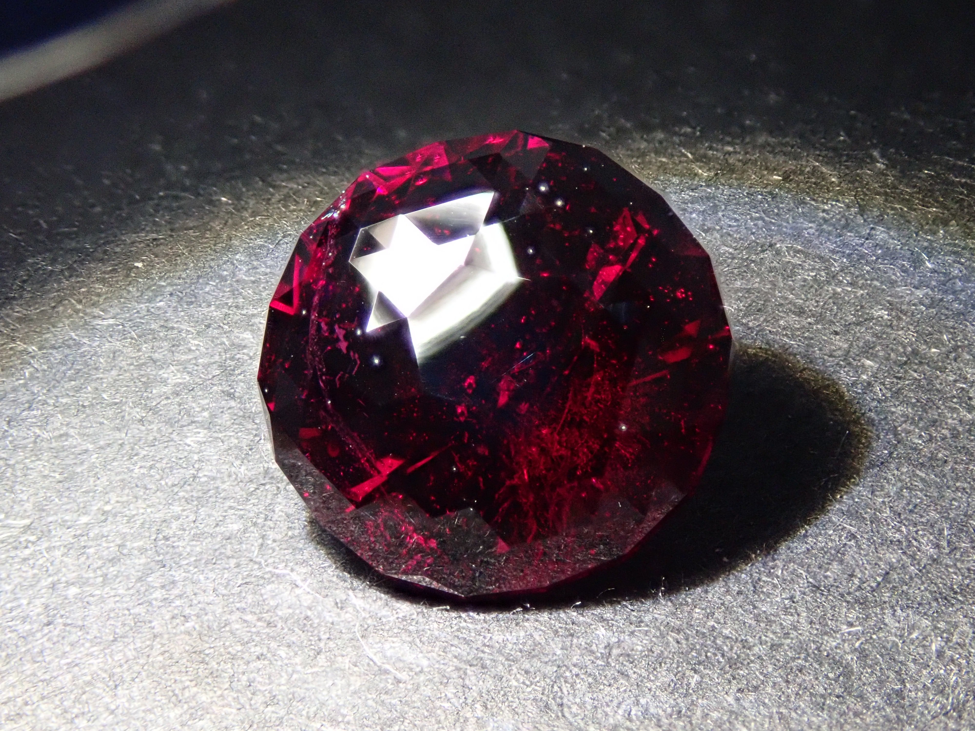 Tanzanian Rhodolite Garnet 4.174ct Loose Stone