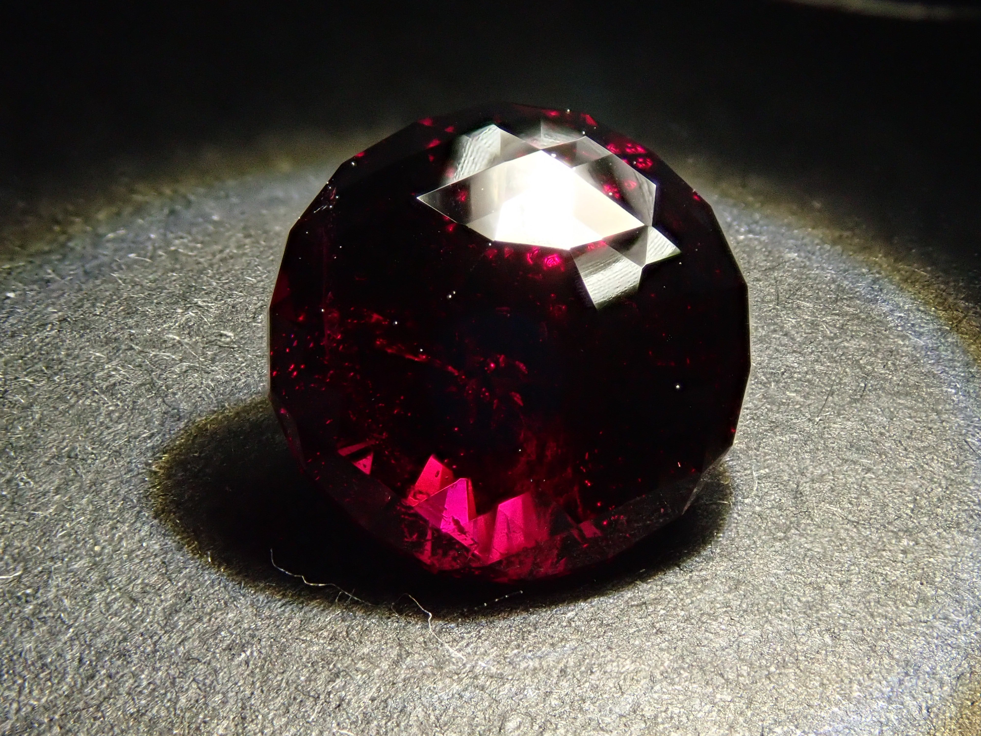 Tanzanian Rhodolite Garnet 4.174ct Loose Stone