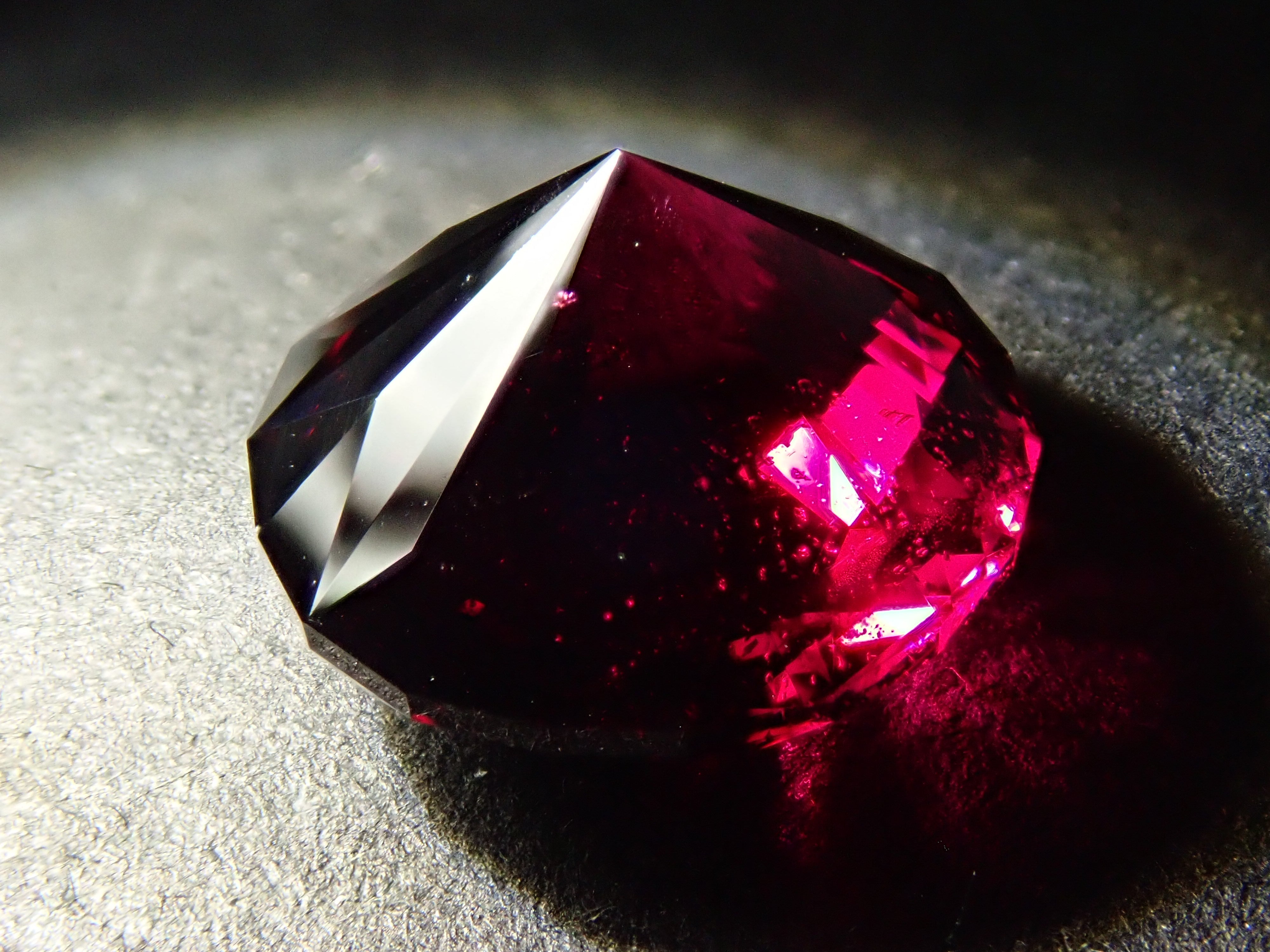 Tanzanian Rhodolite Garnet 4.174ct Loose Stone