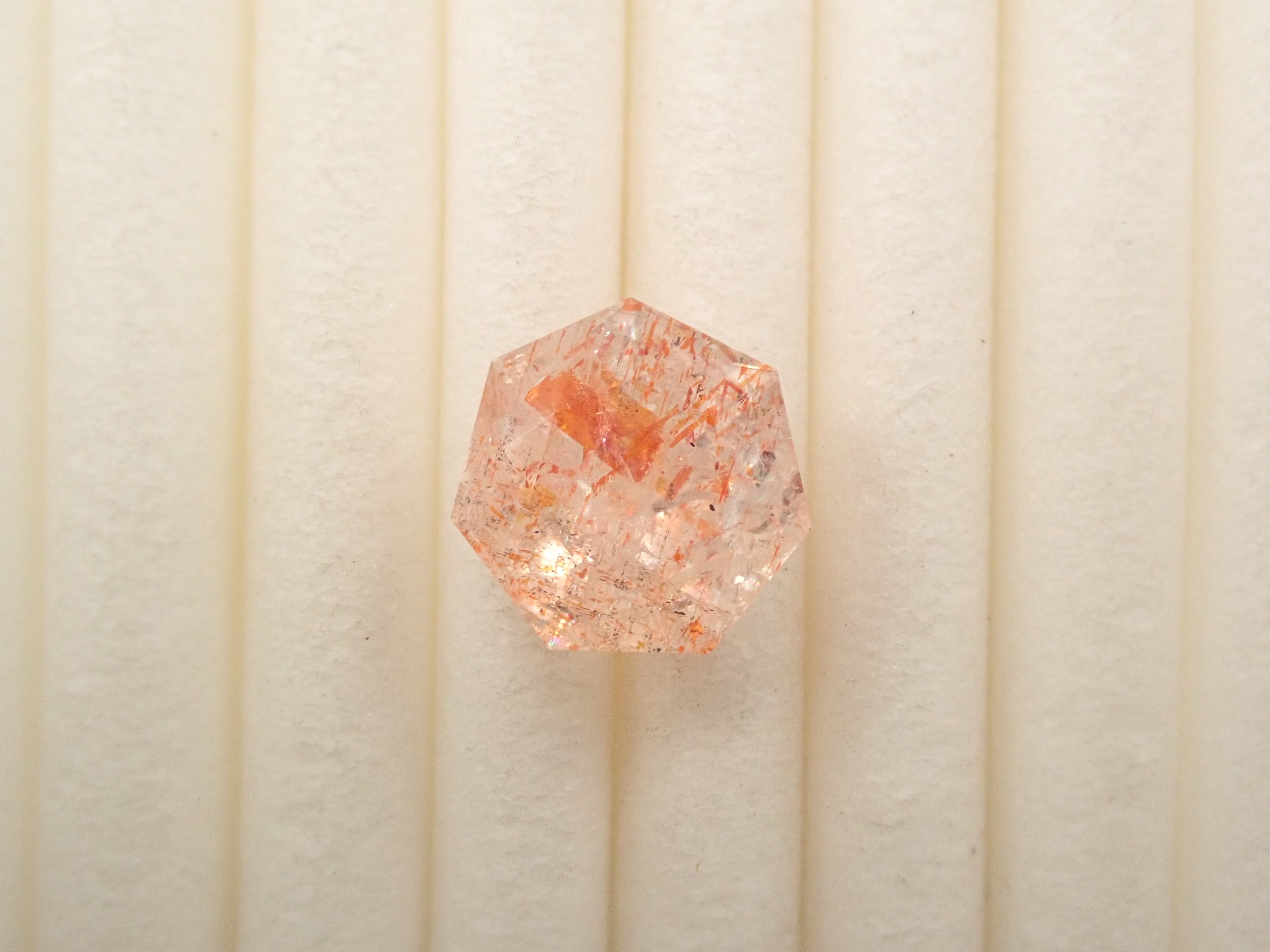 【2月3日晚間10點開售】坦尚尼亞太陽石 1.477克拉 散裝