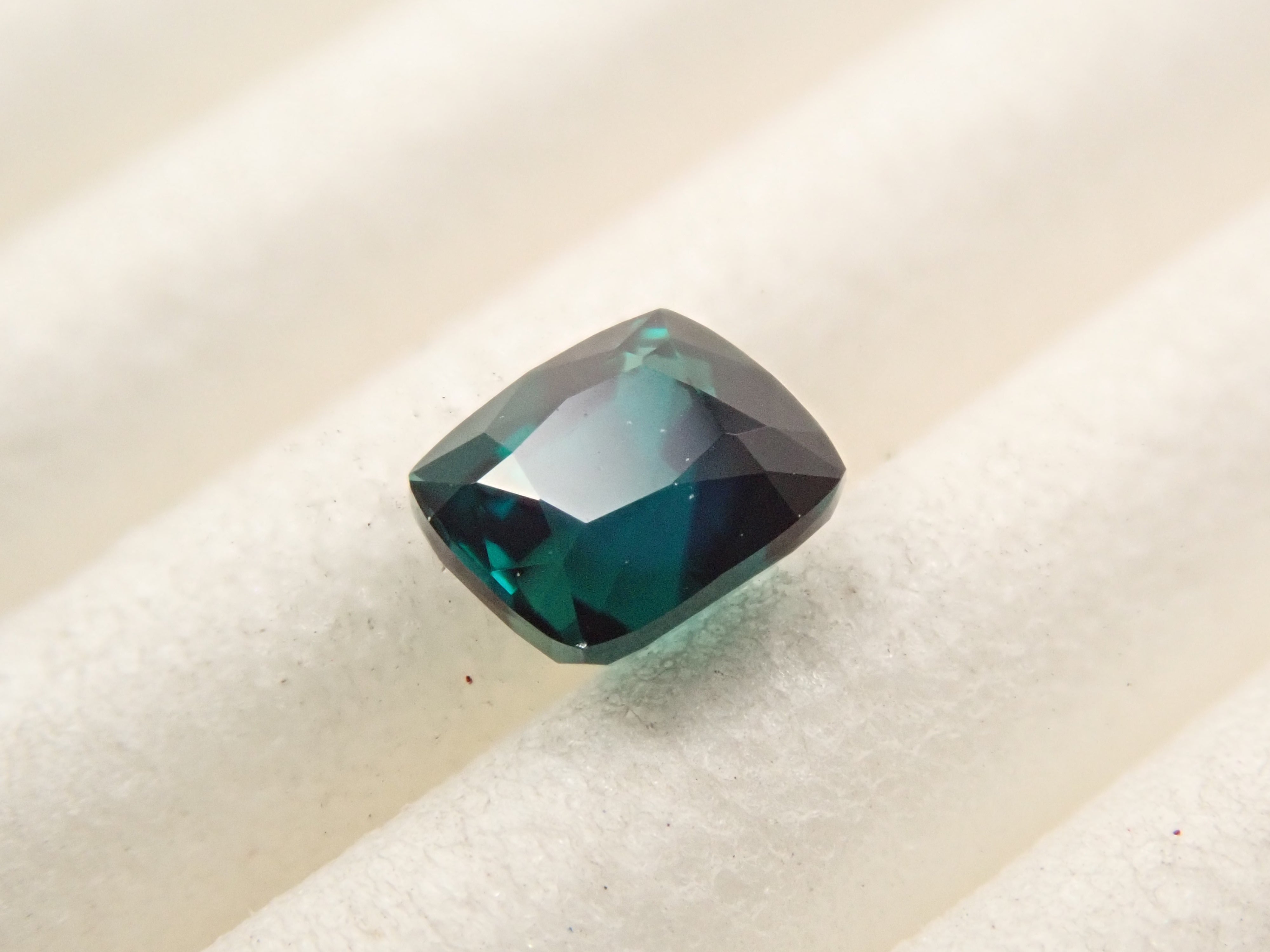 【2/8 22時販売】マダガスカル産グランディディエライト 0.269ctルース