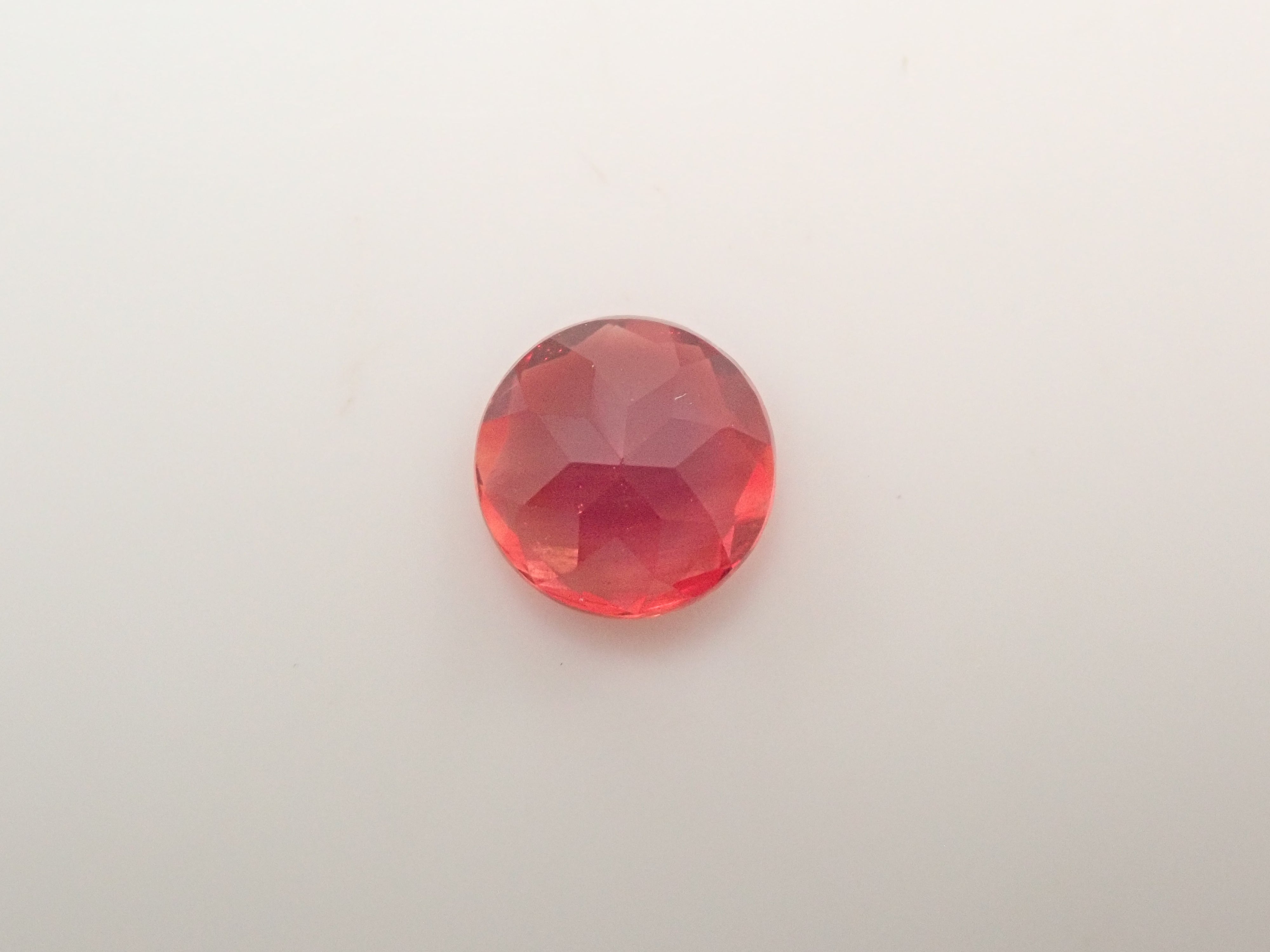 美國俄勒岡州太陽石,0.443克拉散石