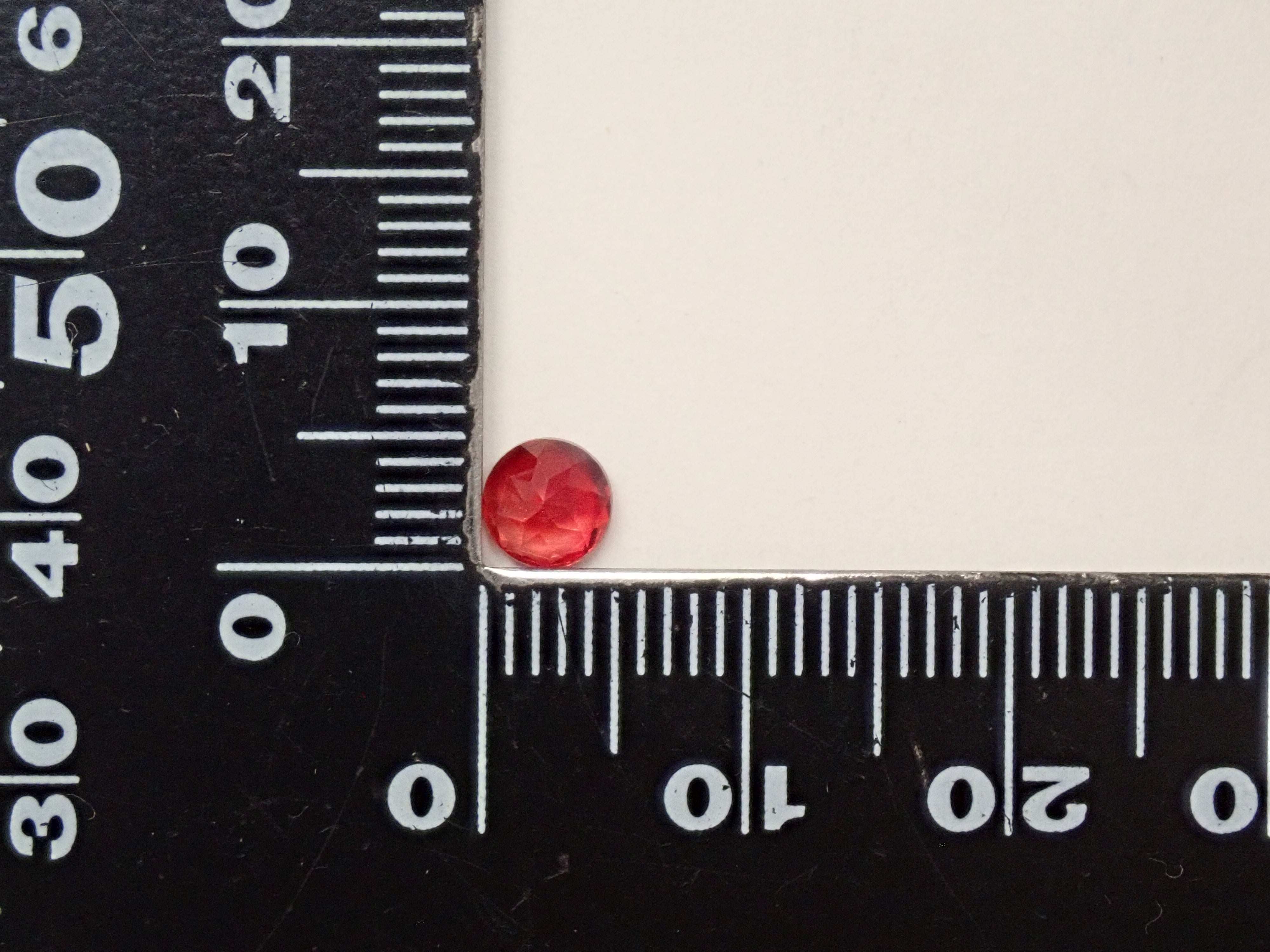 美國俄勒岡州太陽石,0.443克拉散石