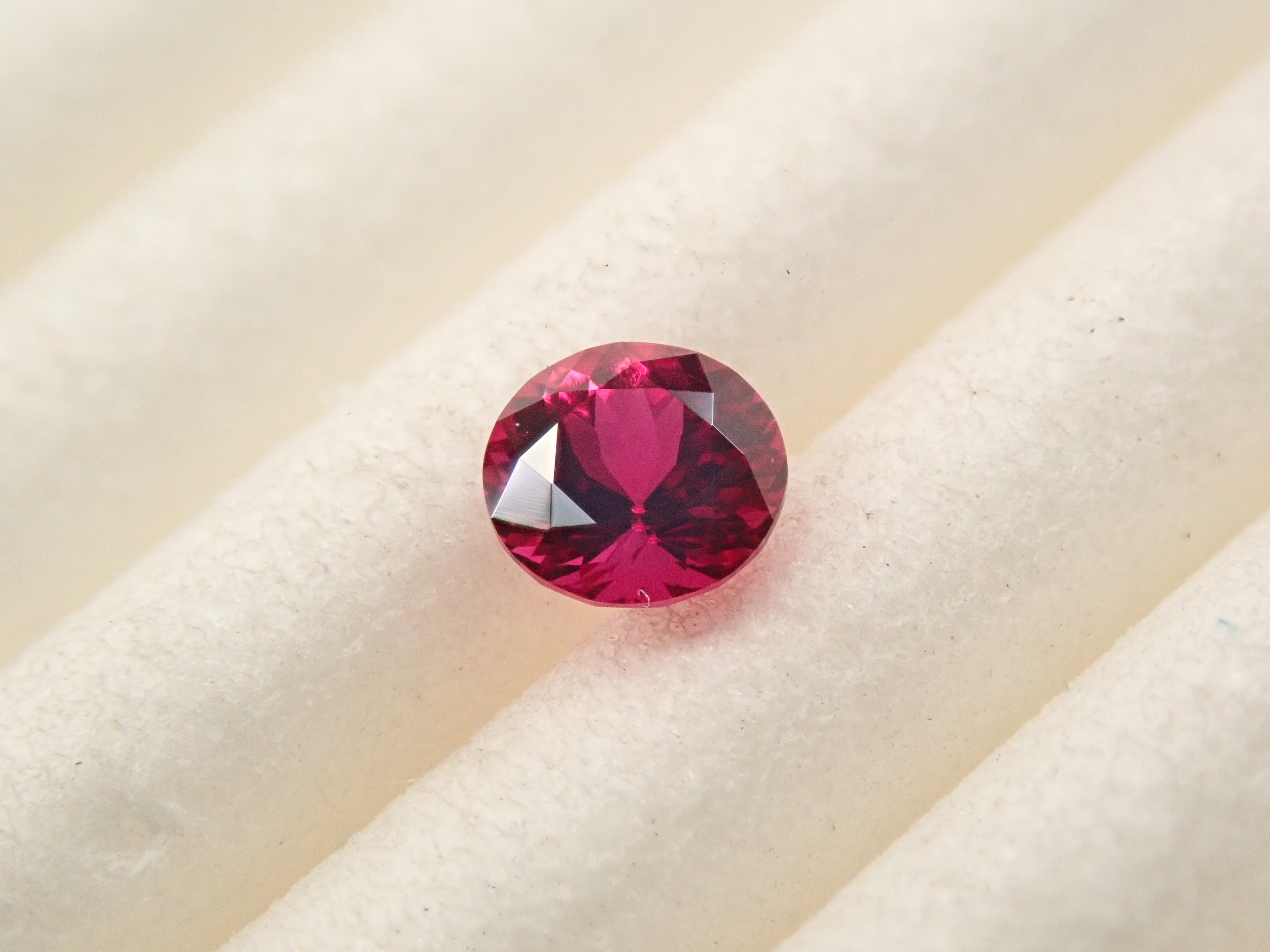 【2/4 22時販売】ルビー 3.3mm/0.171ctルース