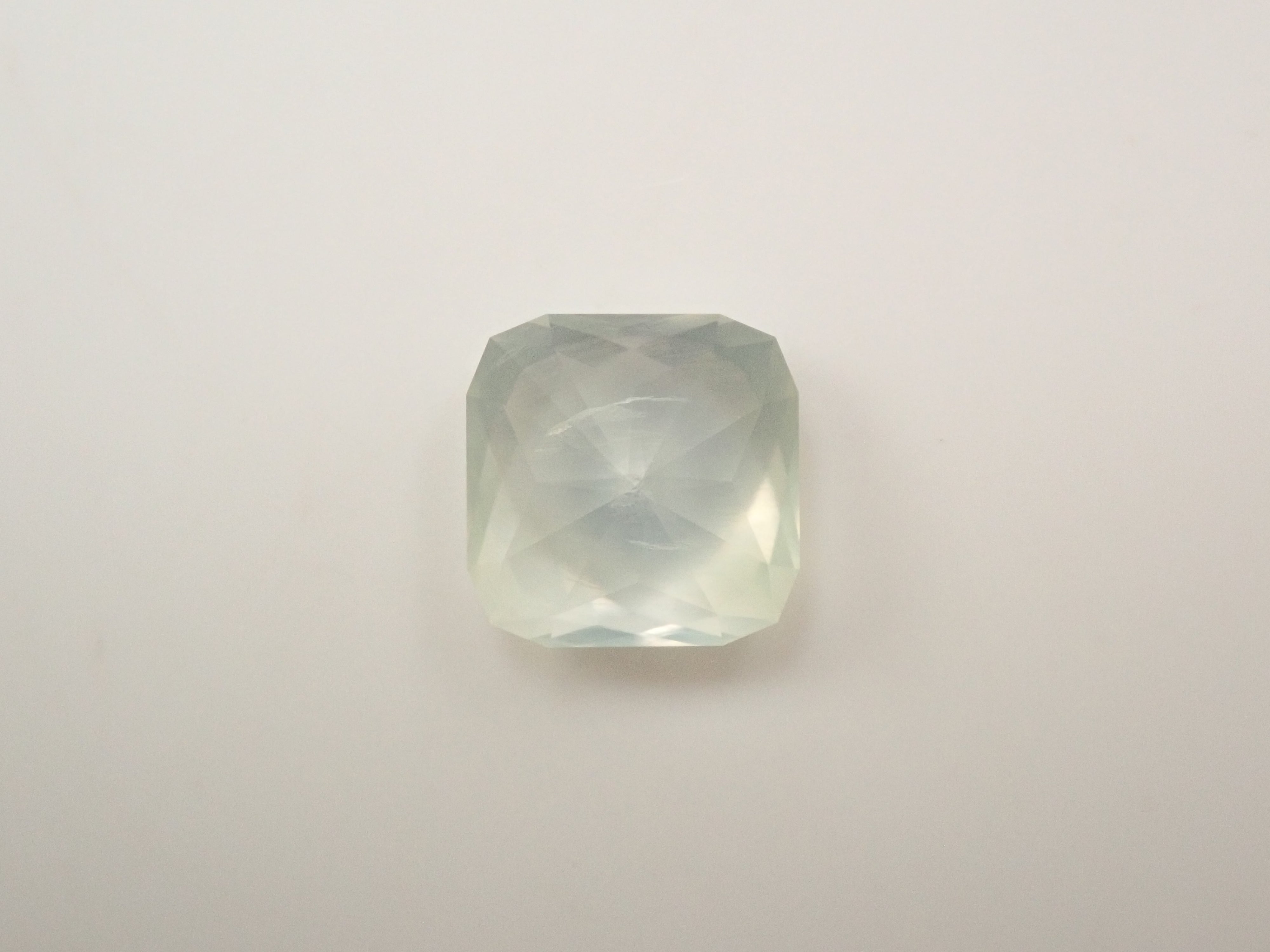 【2/4 22時販売】オーストラリア産プレーナイト 2.779ctルース