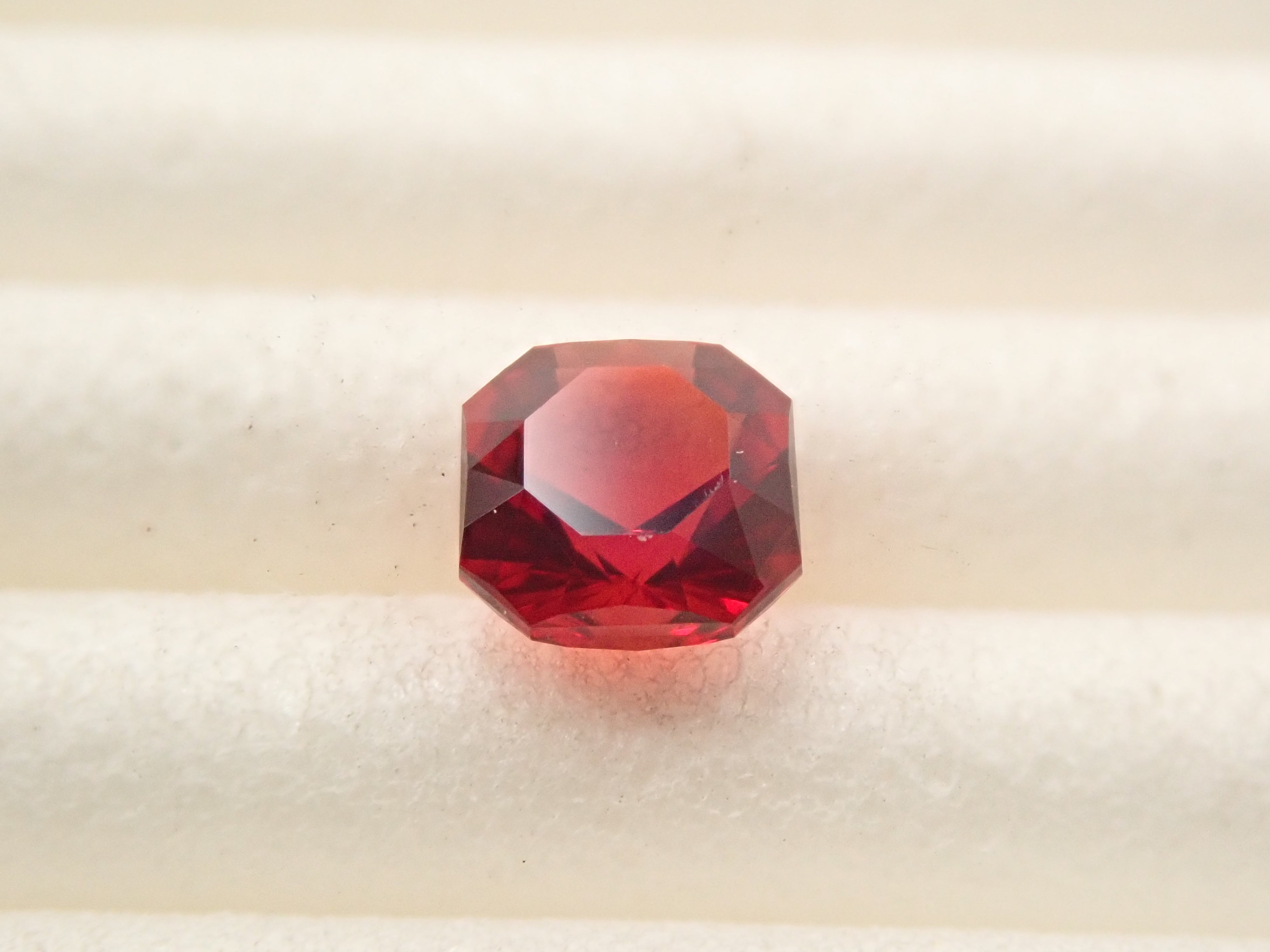 【2/4 22時販売】チベット産アンデシン 0.348ctルース