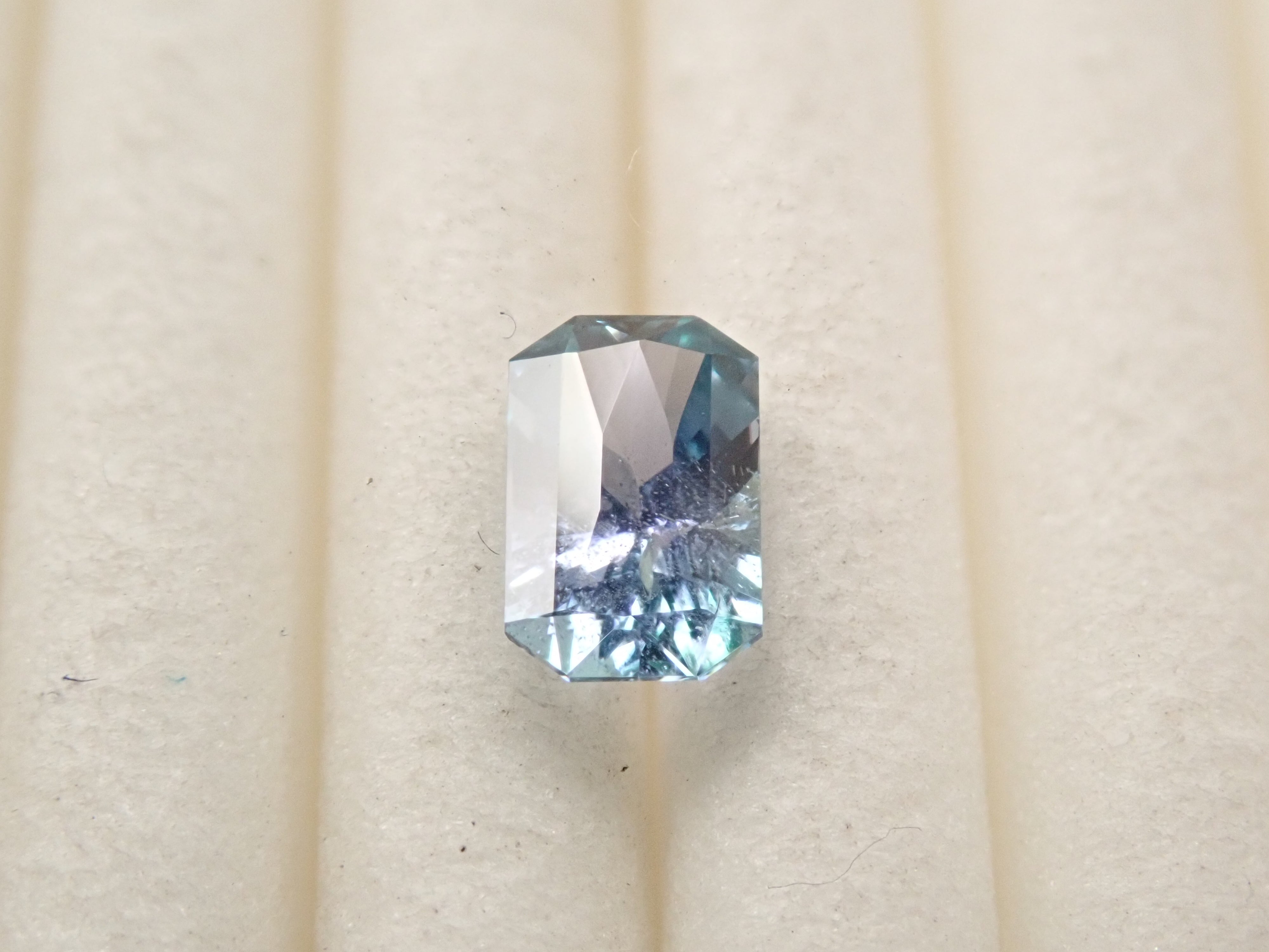 【2/6 22時販売】タンザニア産コーネルピン 0.336ctルース