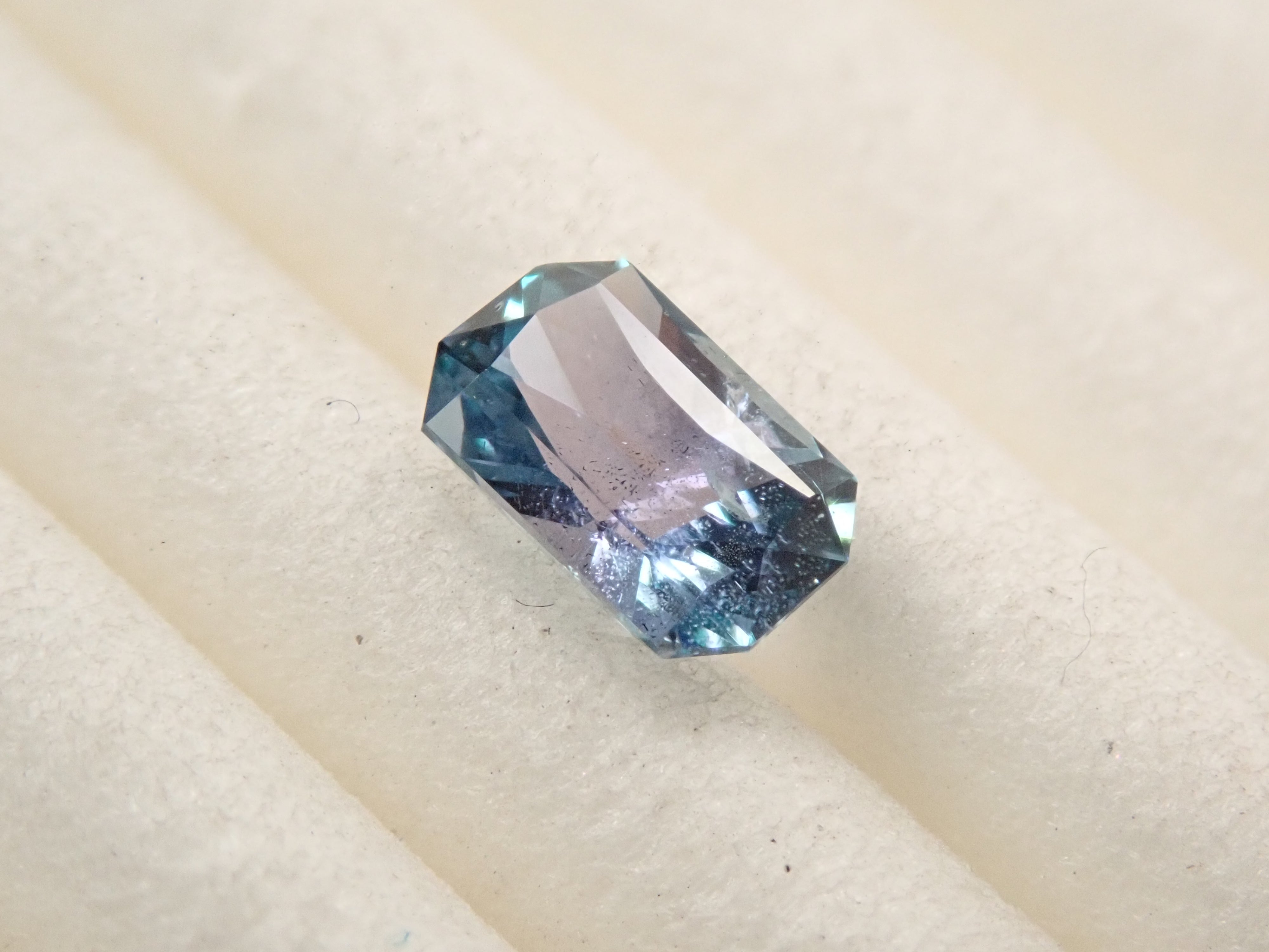 【2/6 22時販売】タンザニア産コーネルピン 0.336ctルース