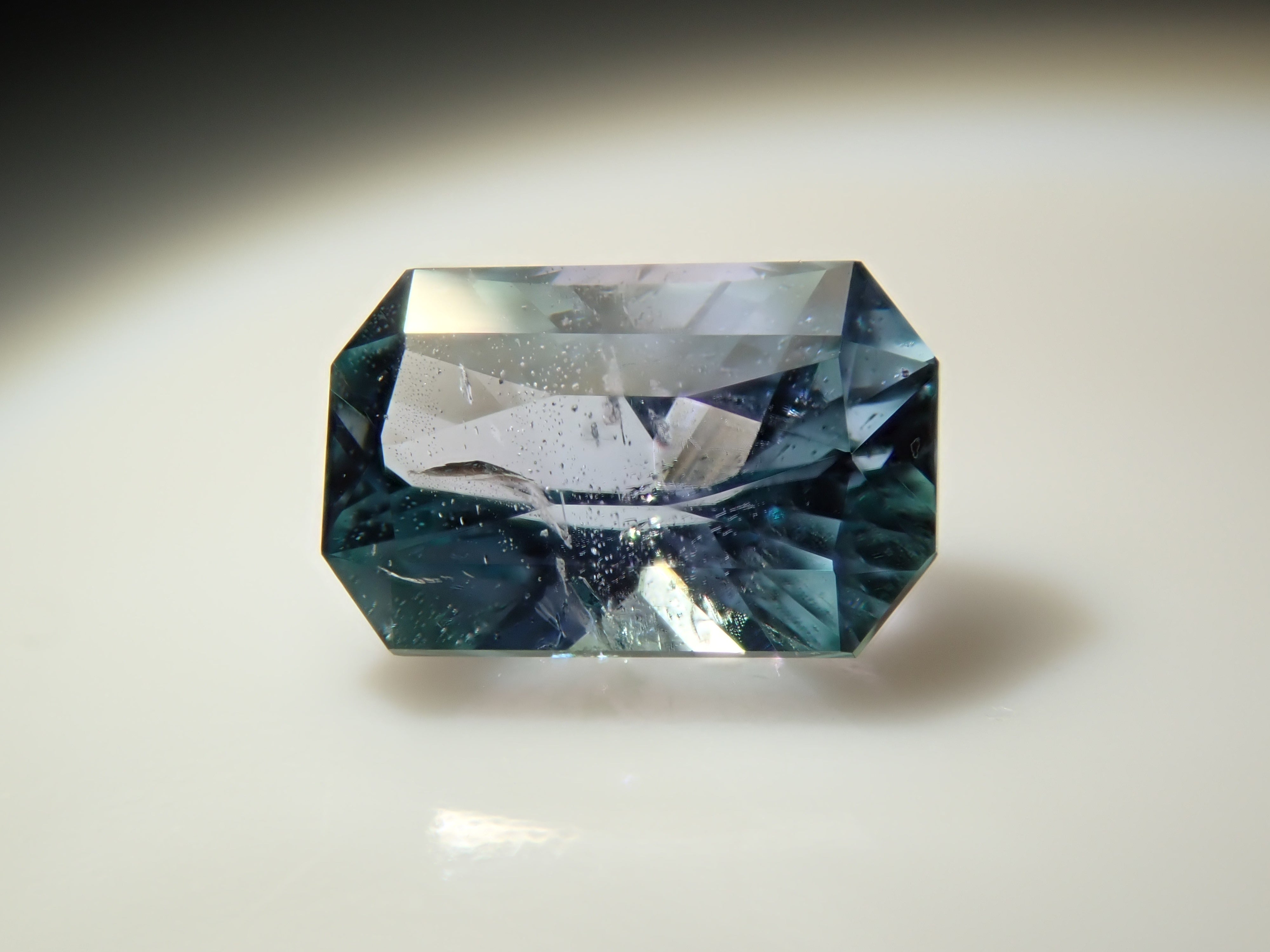 【2/6 22時販売】タンザニア産コーネルピン 0.336ctルース