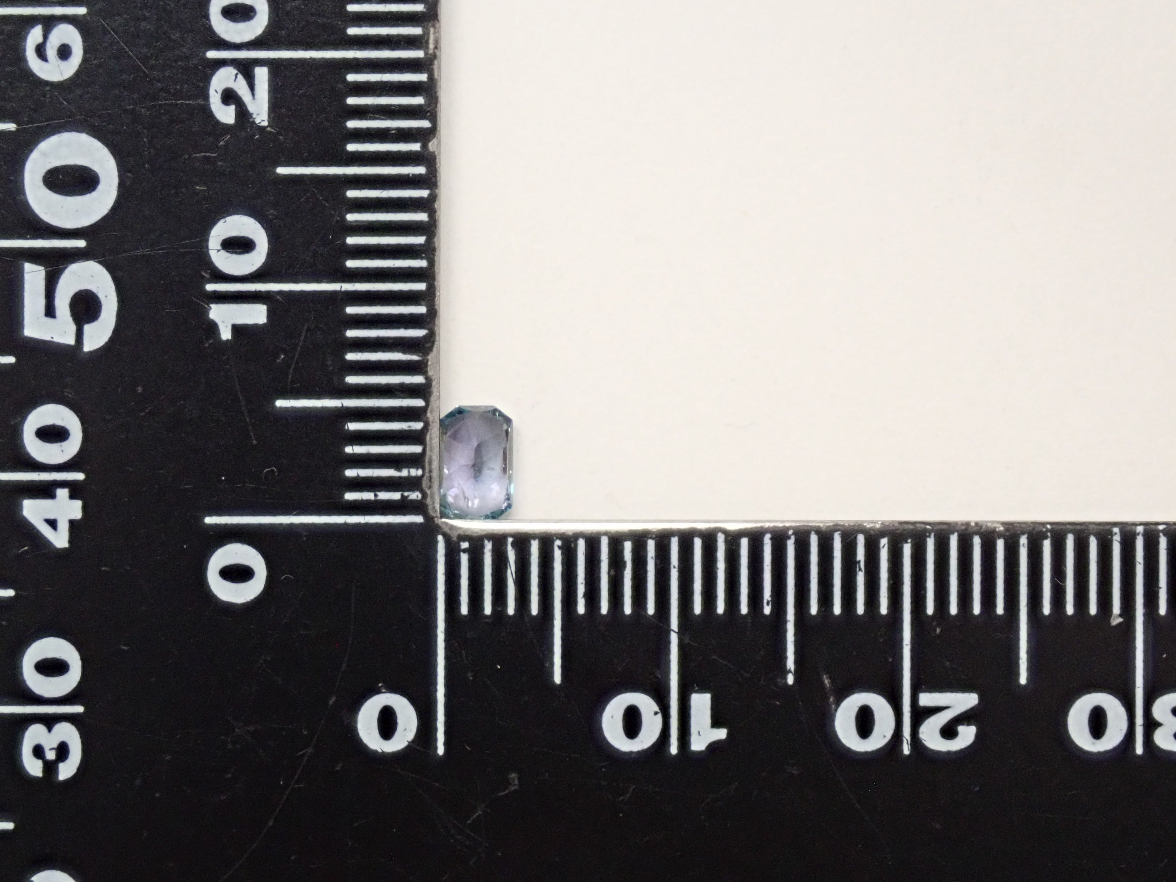 【2/6 22時販売】タンザニア産コーネルピン 0.336ctルース