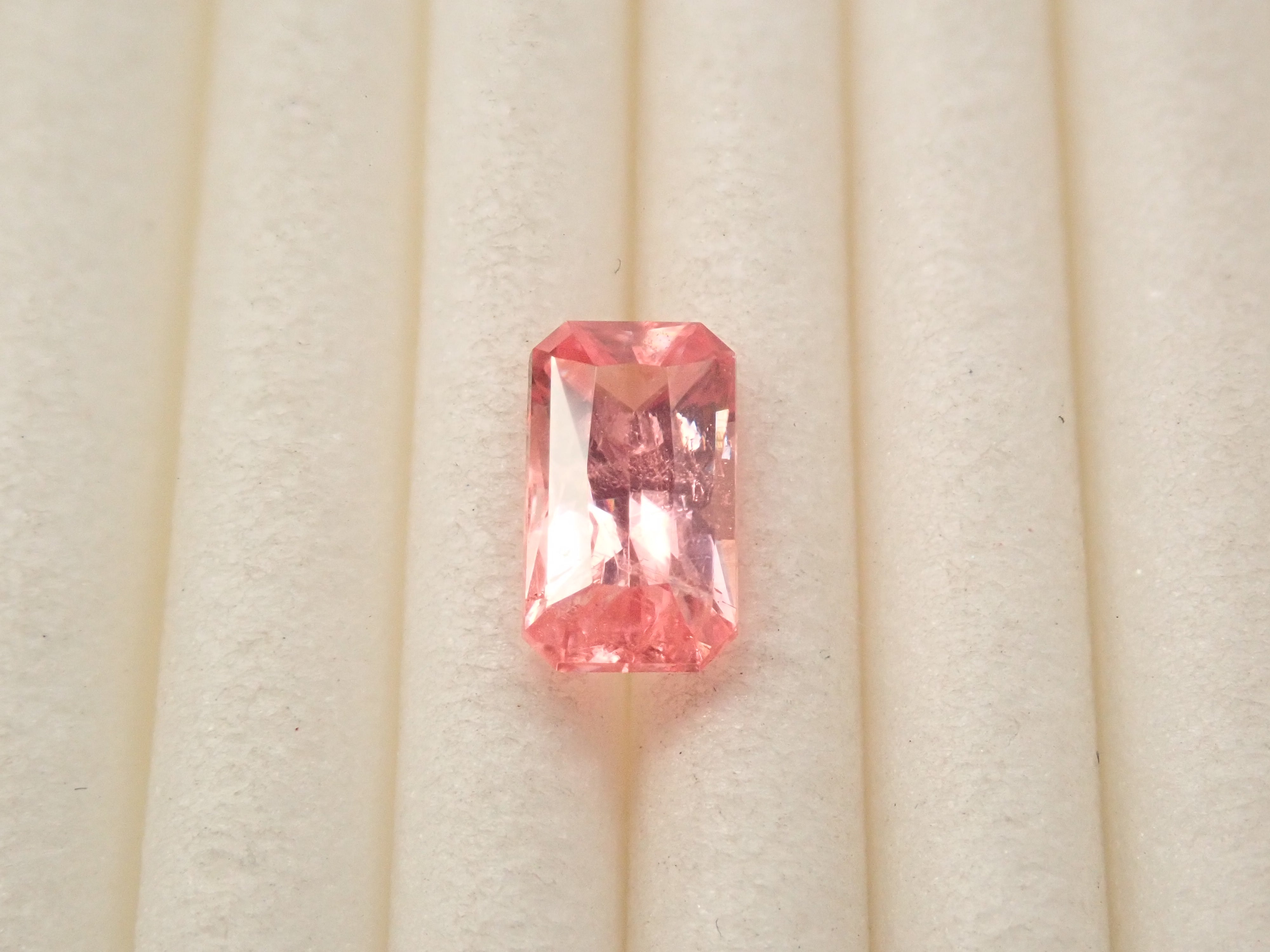 【2/6 22時販売】スイートホーム産ロードクロサイト 0.677ctルース