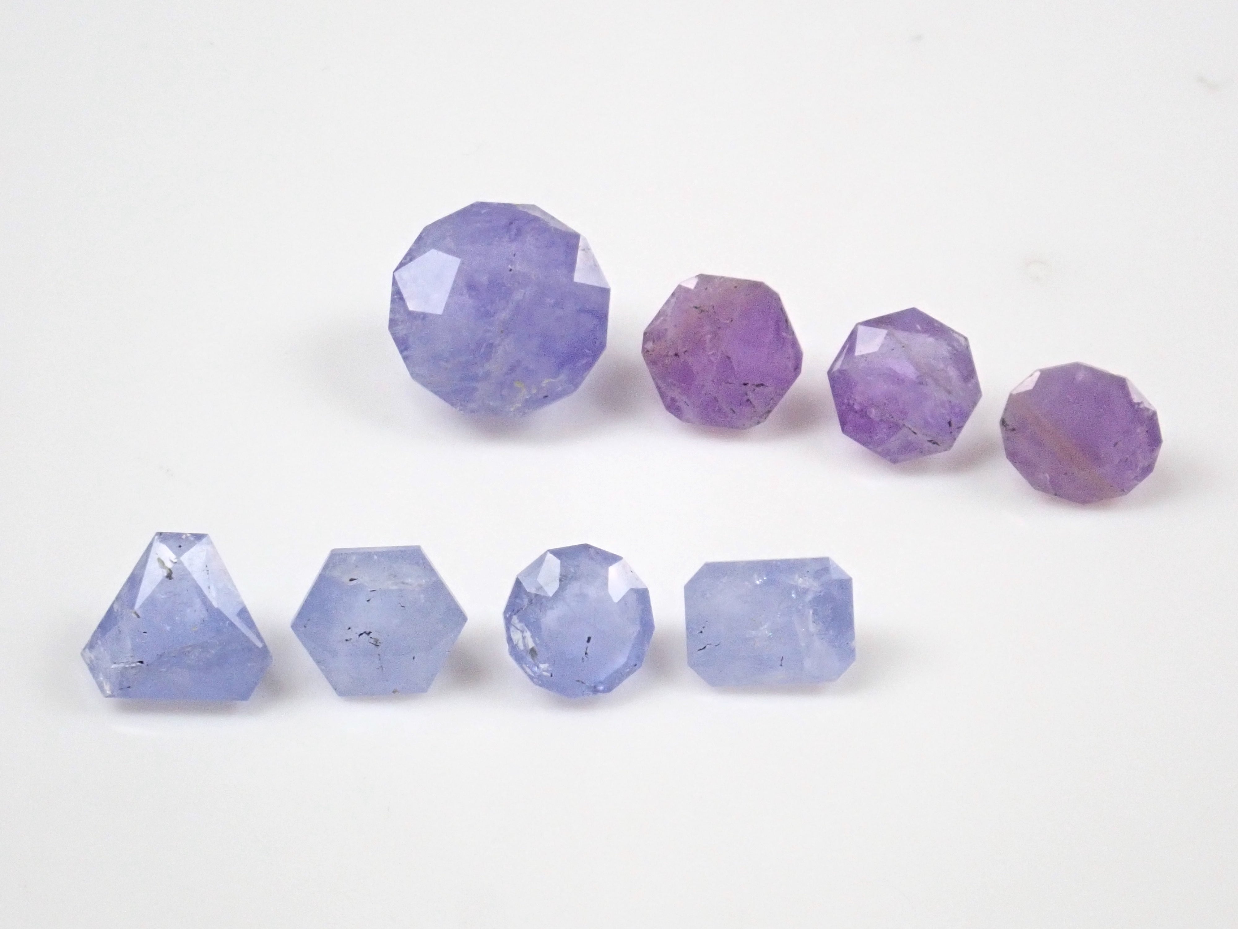 《限定8石》【サンジェ氏】ハックマナイトorソーダライト1石ルース(最大3.63ct)《複数購入割引有》