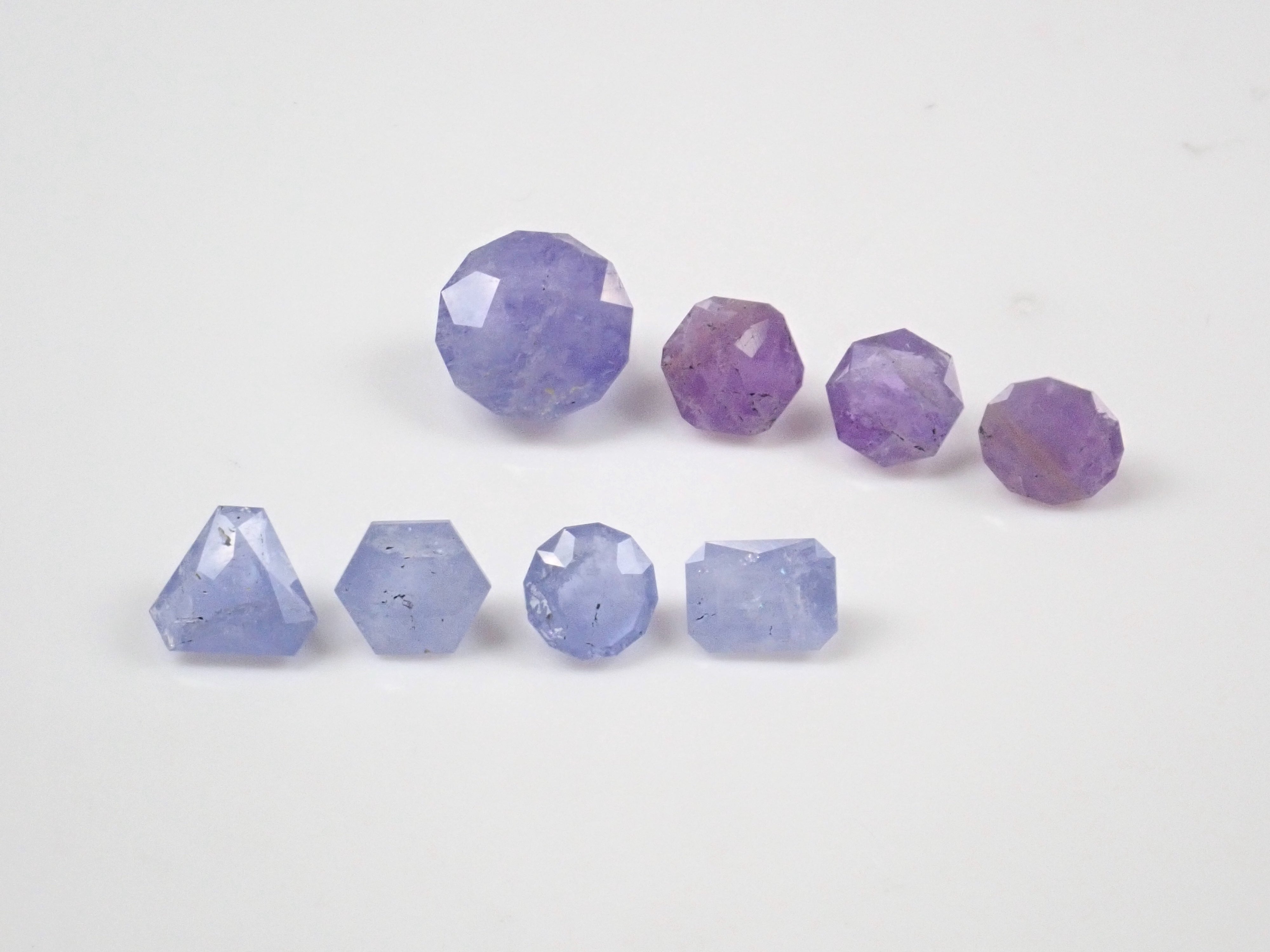 《限定8石》【サンジェ氏】ハックマナイトorソーダライト1石ルース(最大3.63ct)《複数購入割引有》