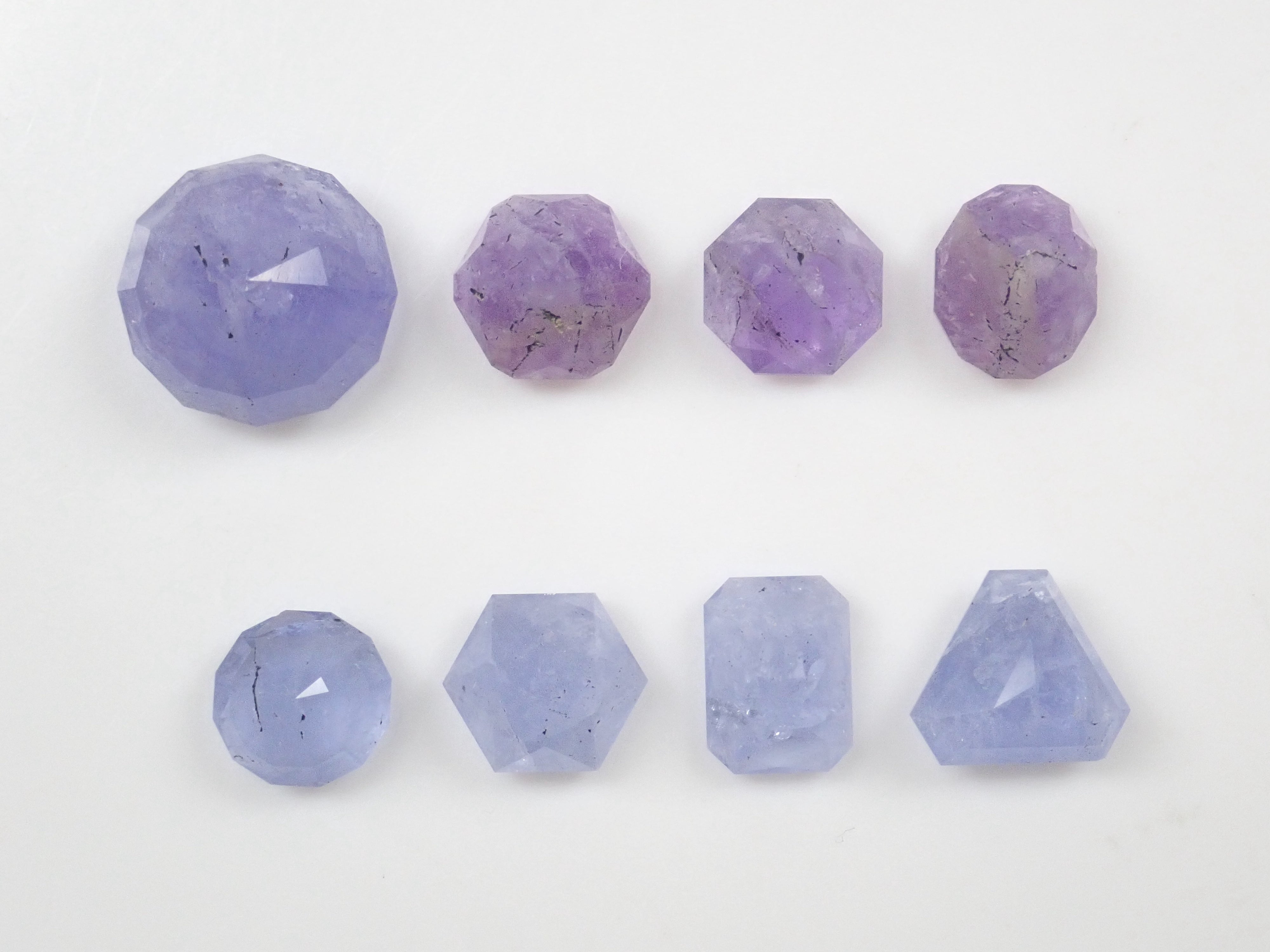 《限定8石》【サンジェ氏】ハックマナイトorソーダライト1石ルース(最大3.63ct)《複数購入割引有》