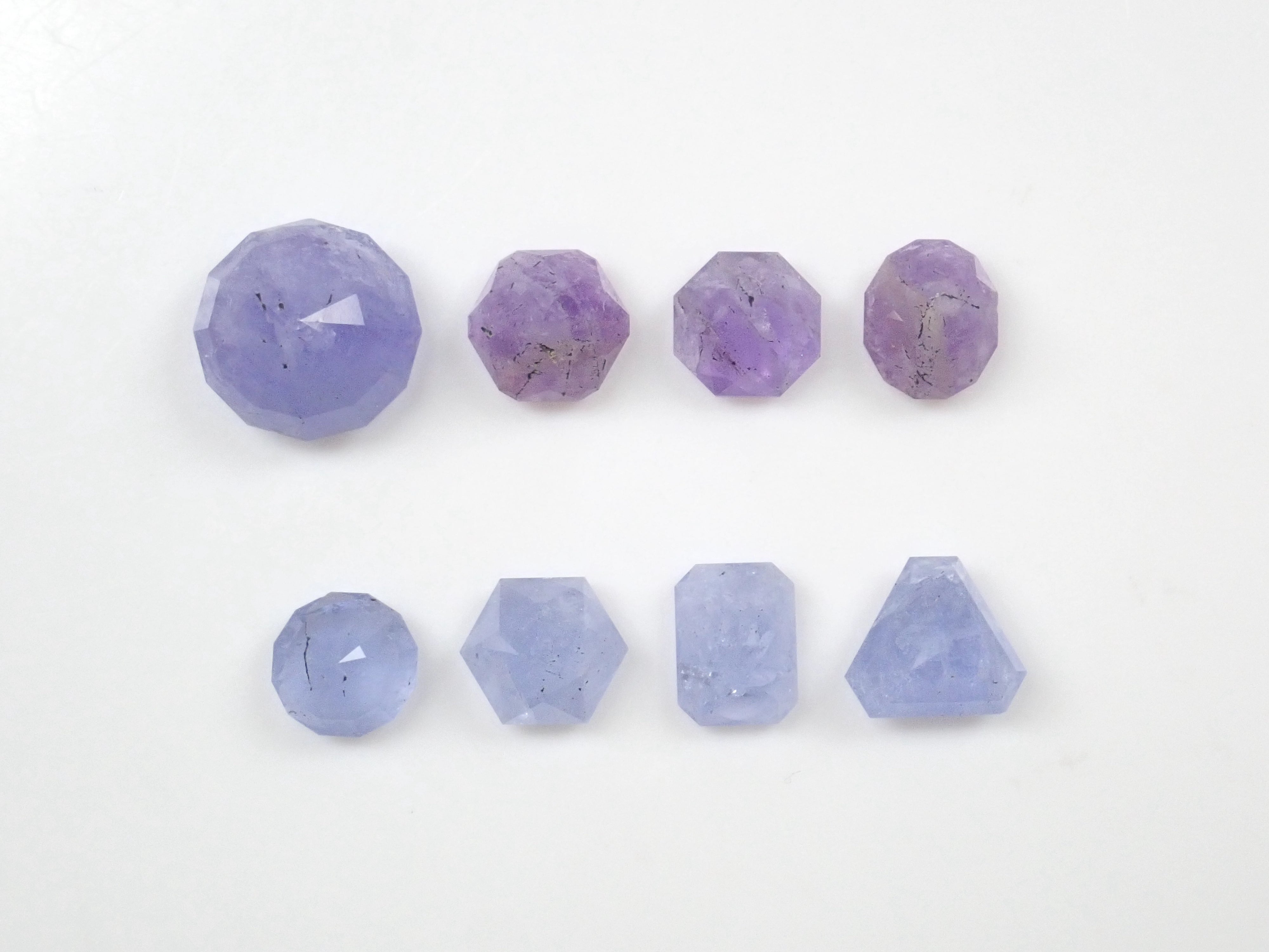 《限定8石》【サンジェ氏】ハックマナイトorソーダライト1石ルース(最大3.63ct)《複数購入割引有》