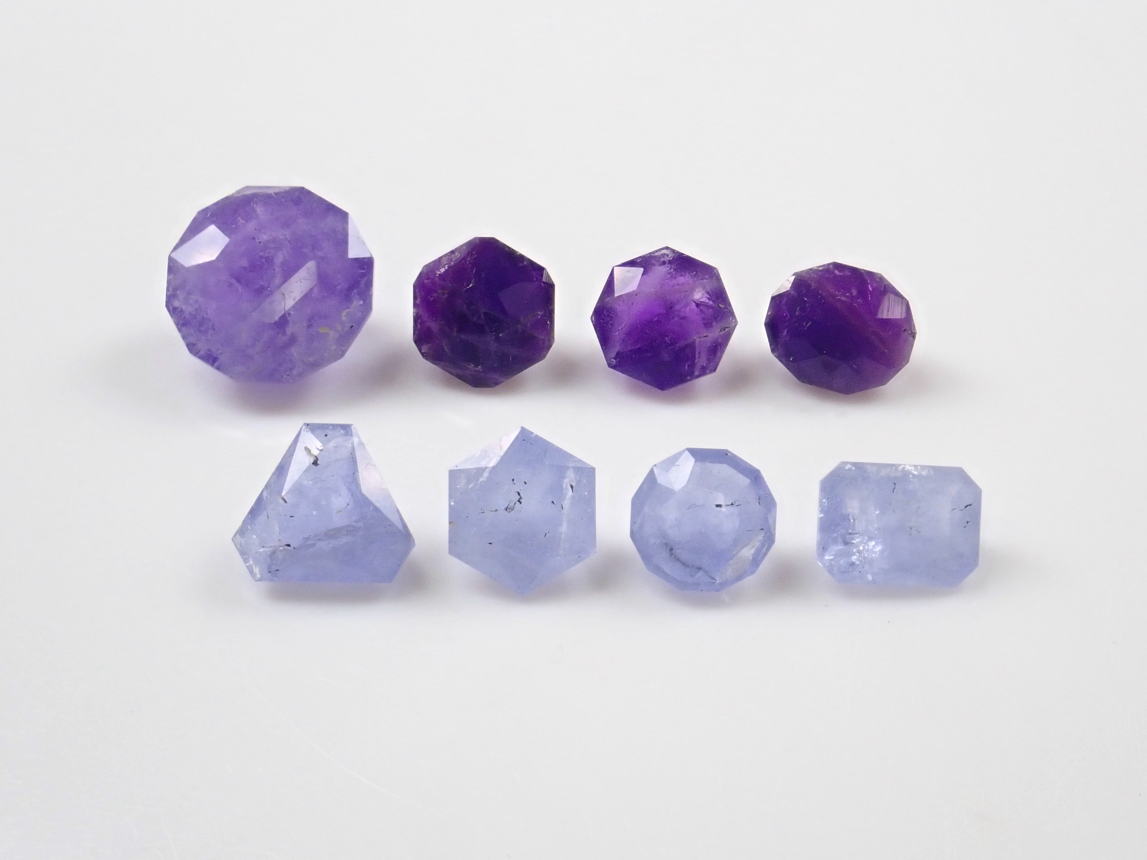 《限定8石》【サンジェ氏】ハックマナイトorソーダライト1石ルース(最大3.63ct)《複数購入割引有》