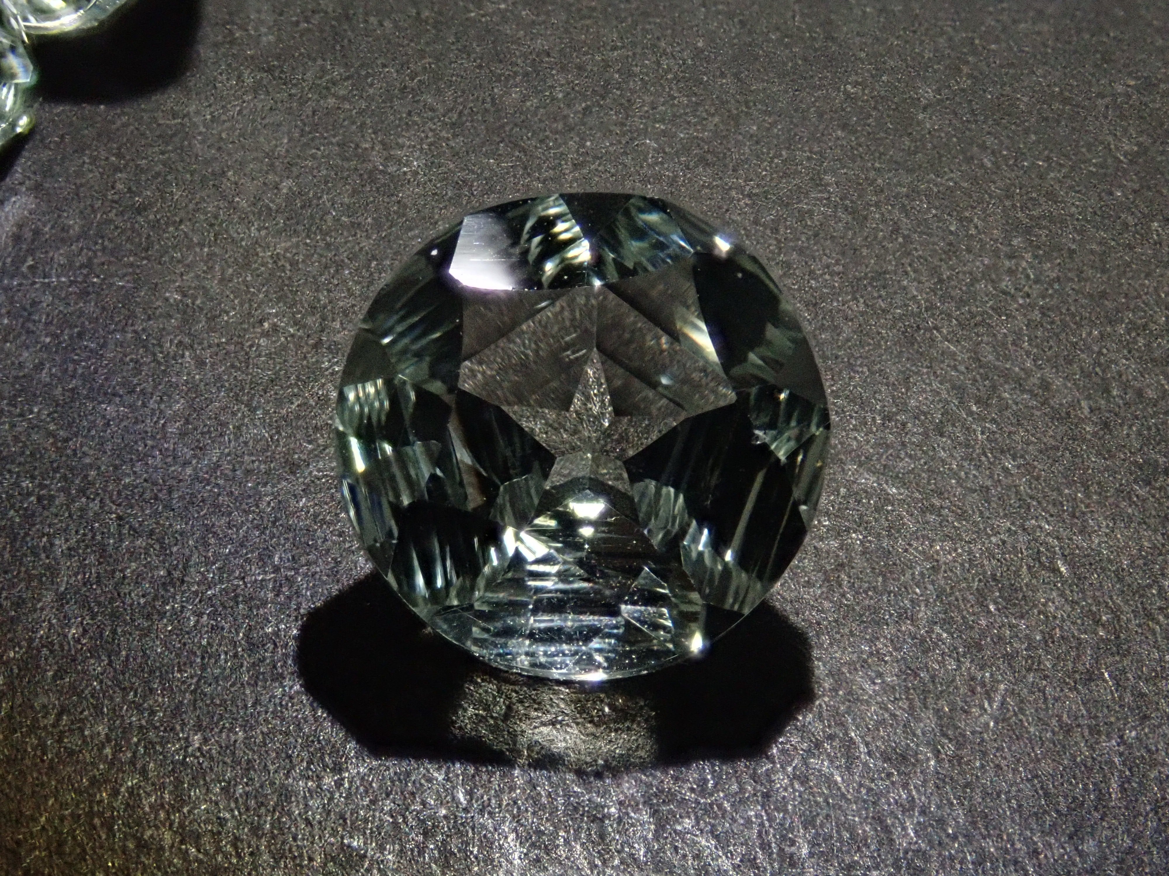 ブラジル産グリーンクォーツ1石ルース(10mm)