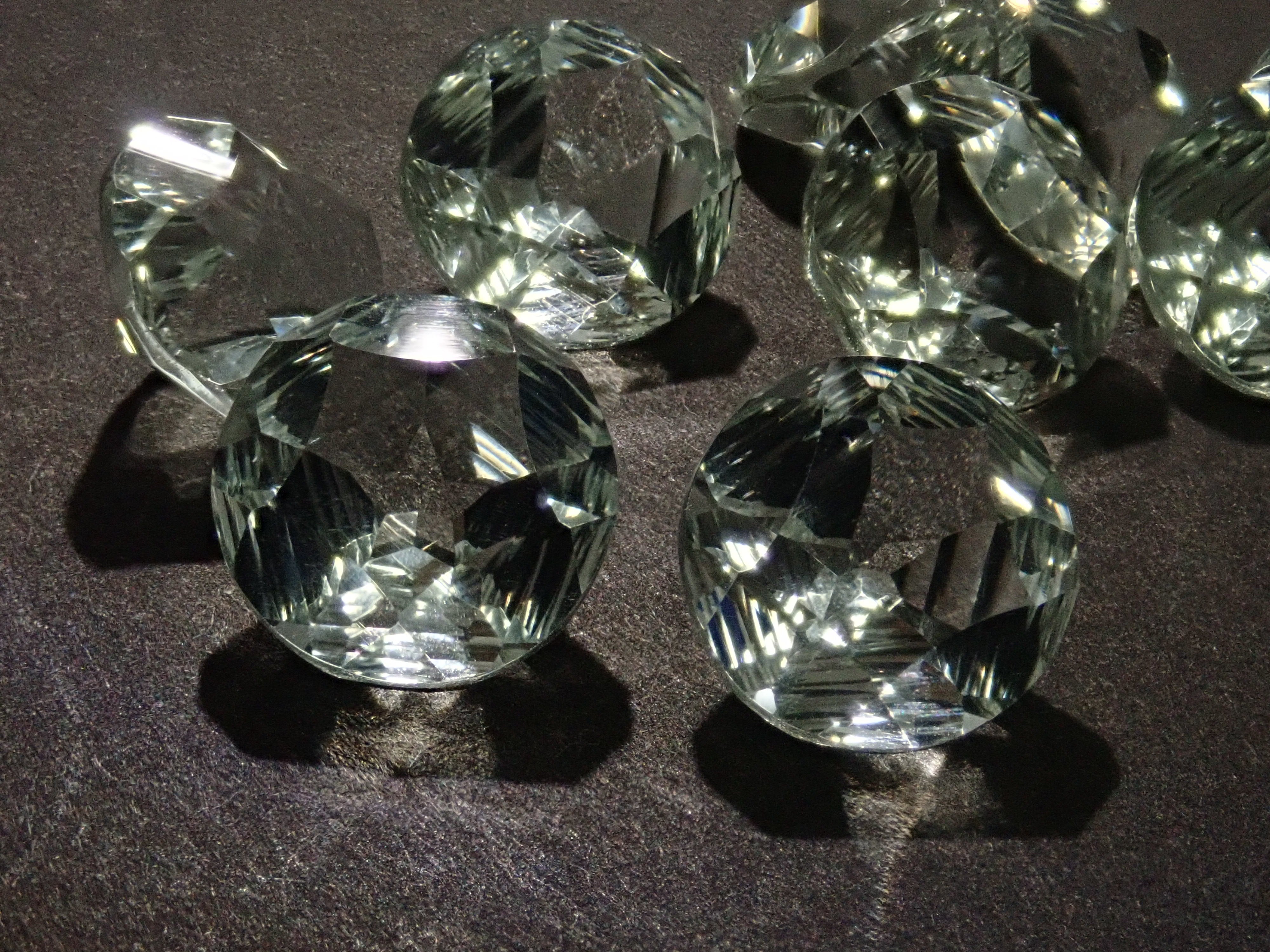 ブラジル産グリーンクォーツ1石ルース(10mm)