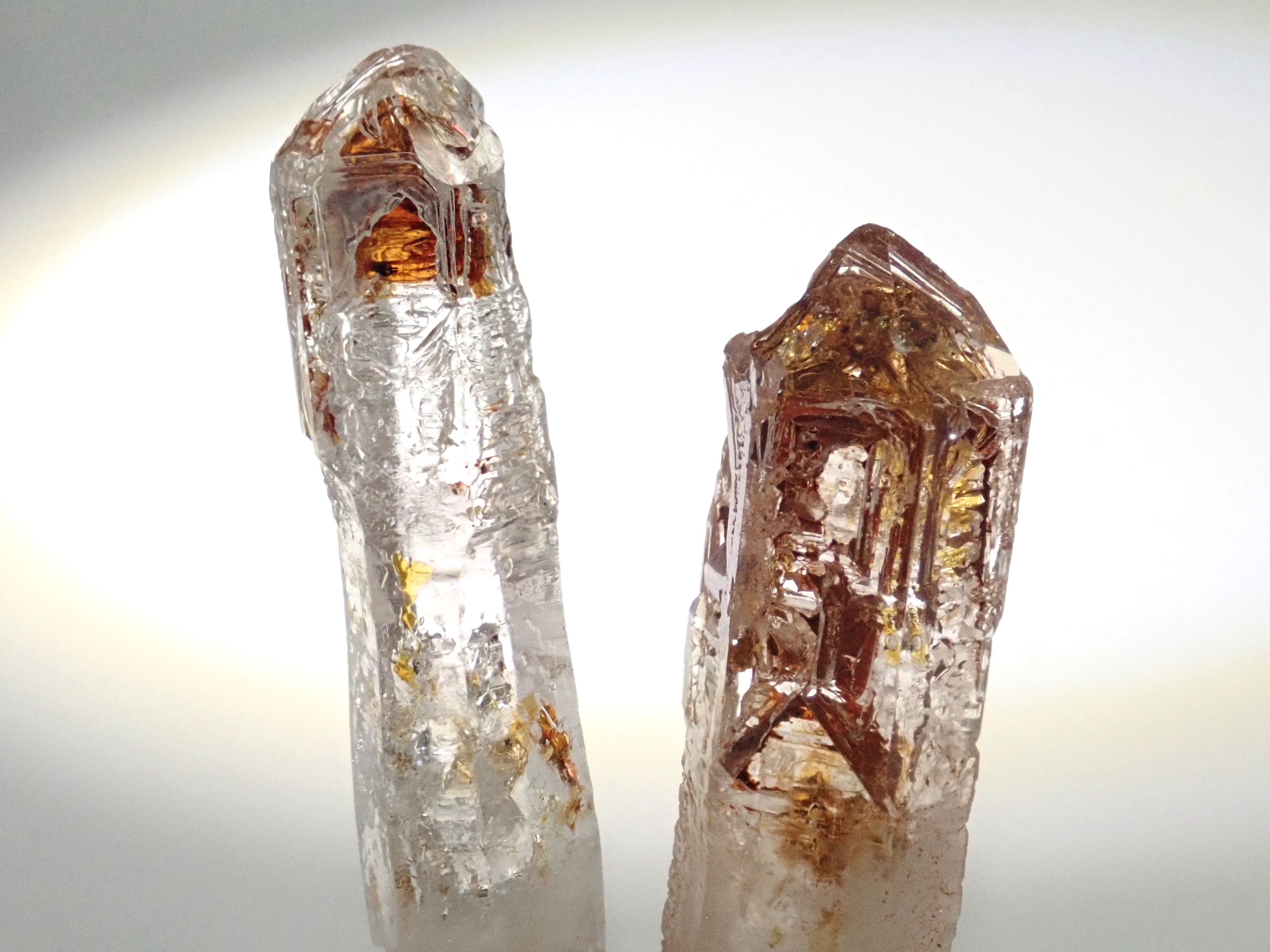 マダガスカル産オイルインクォーツ1石ルース(近年発見の新しい産地,平均28ct)《複数購入割引有》