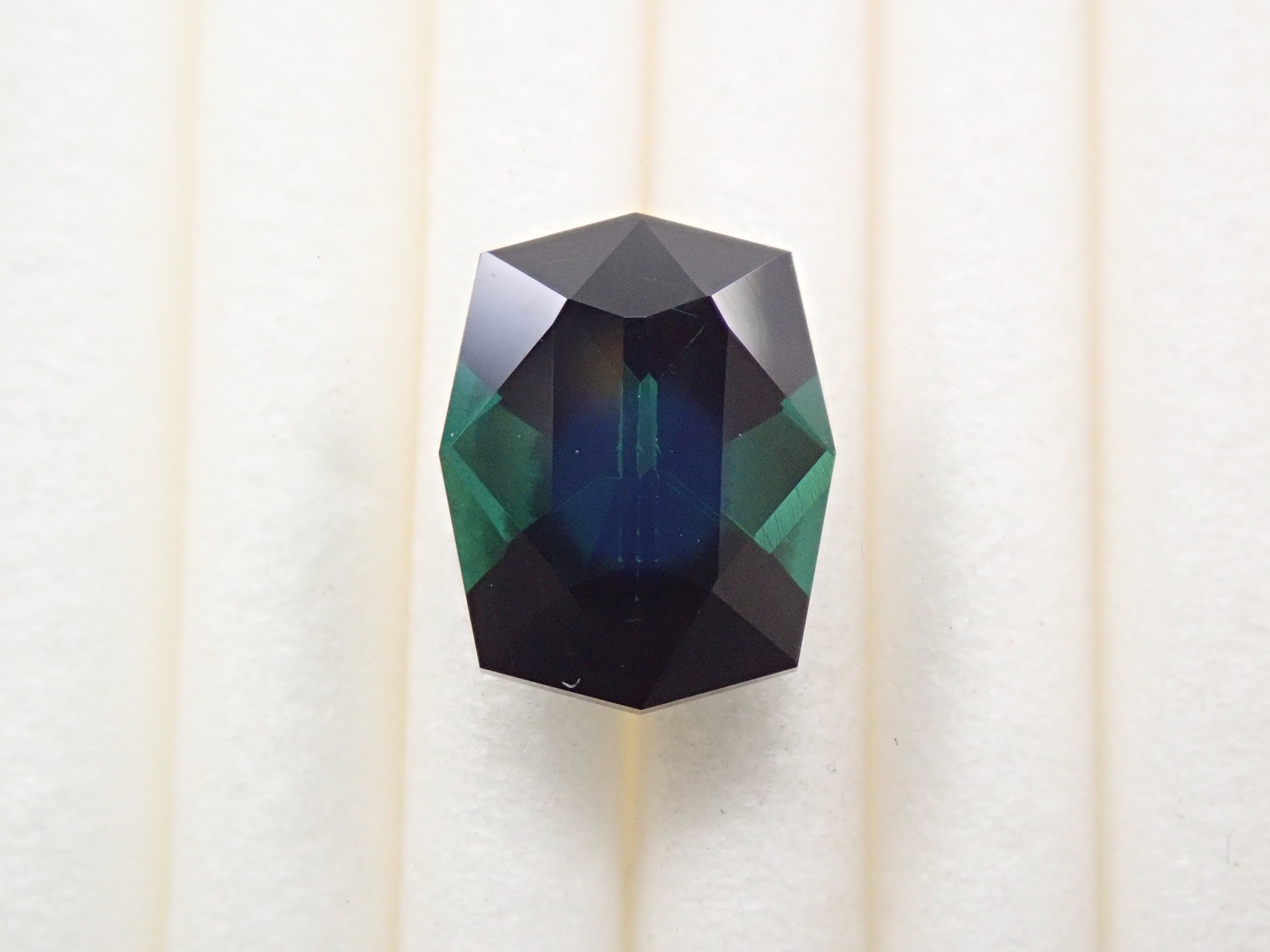 グリーントルマリン 2.007ctルース