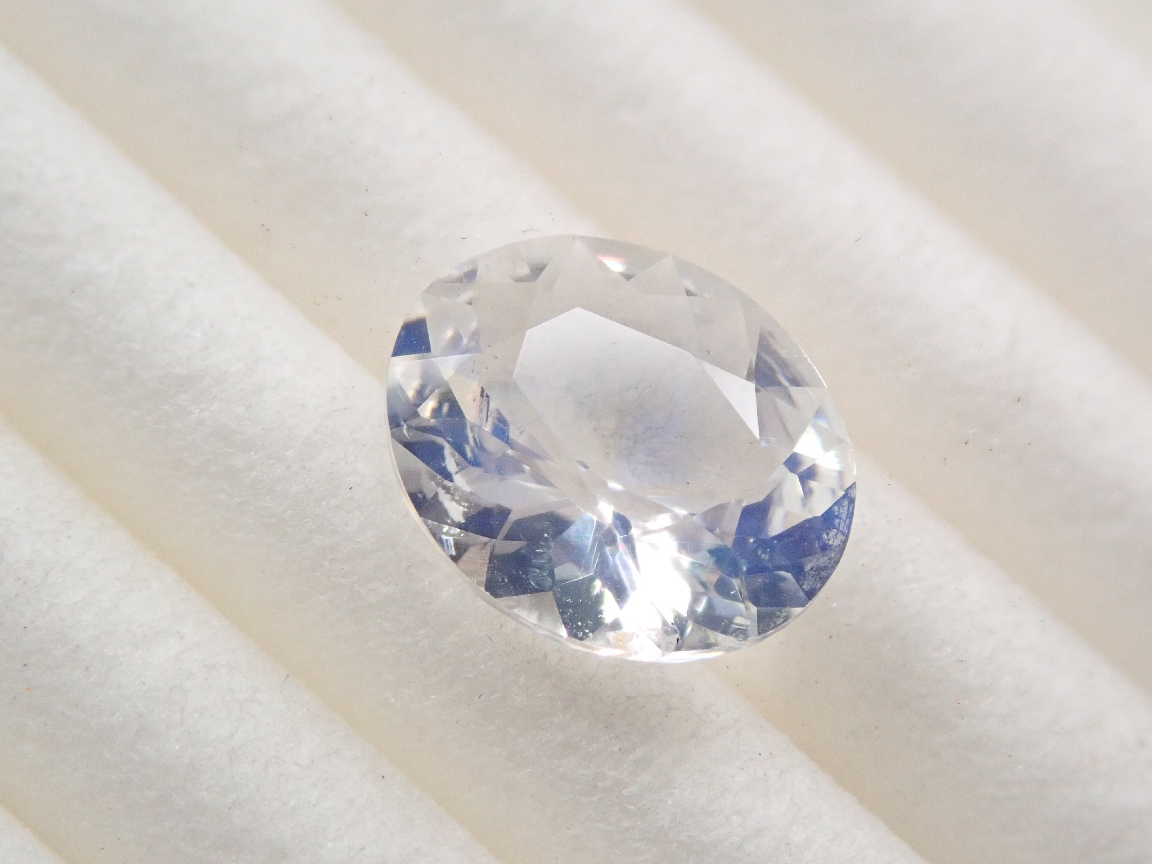 タンザニア産アンデシン・ラブラドライト(通称名 レインボームーンストーン) 0.782ctルース